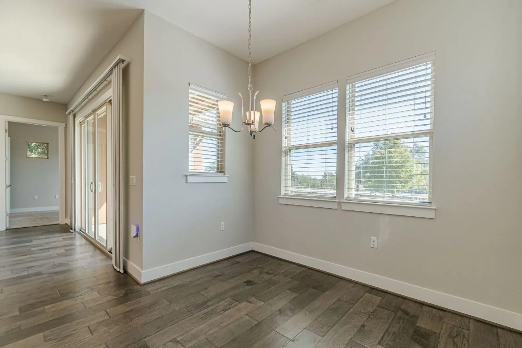 Property Slideshow image 17 of 40 | 220 jumping laurel st, San Marcos, TX, 78666