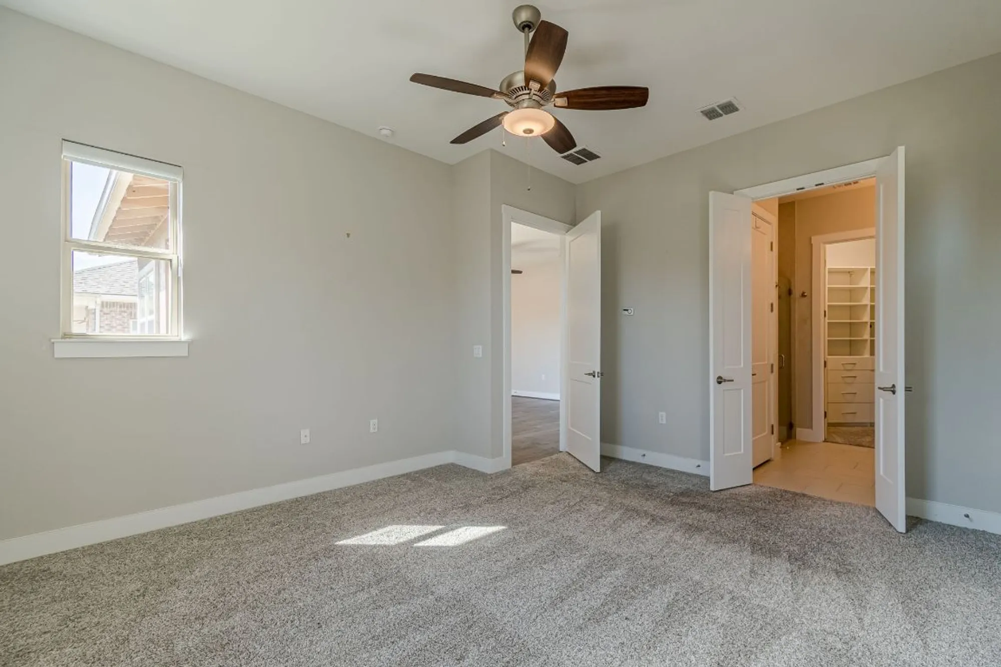Property Slideshow image 18 of 40 | 220 jumping laurel st, San Marcos, TX, 78666