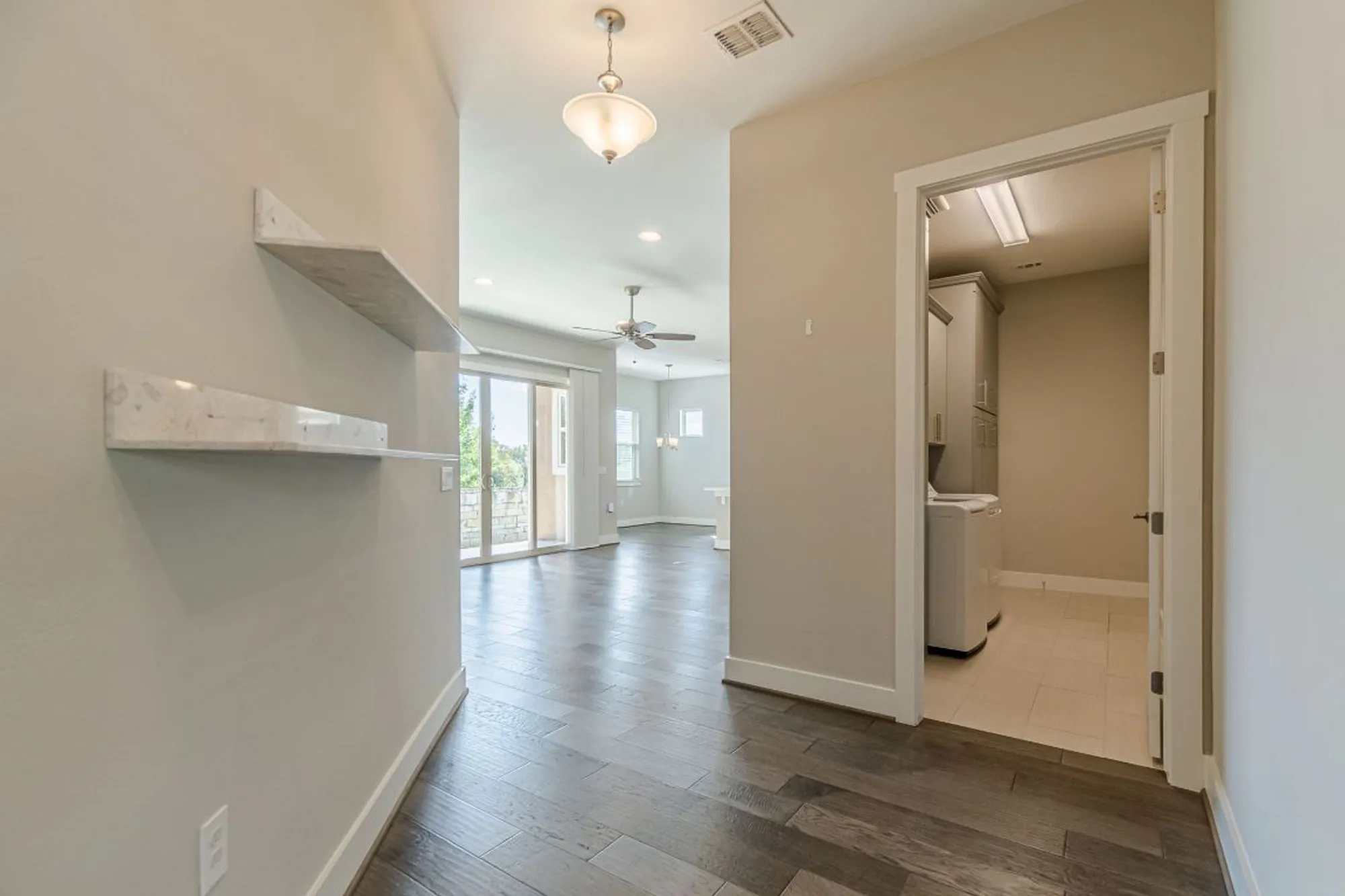 Property Slideshow image 7 of 40 | 220 jumping laurel st, San Marcos, TX, 78666