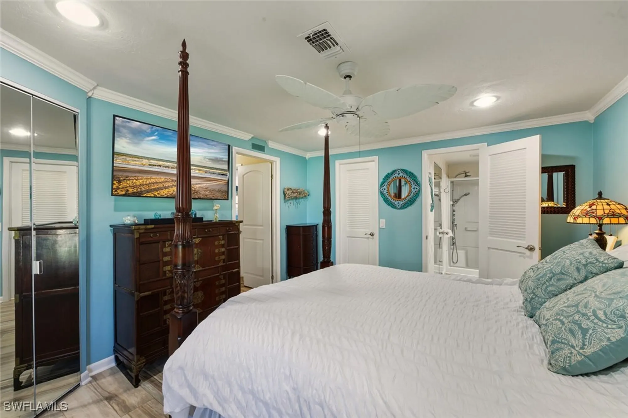 Property Slideshow image 13 of 35 | 542 charlemagne blvd, Naples, FL, 34112