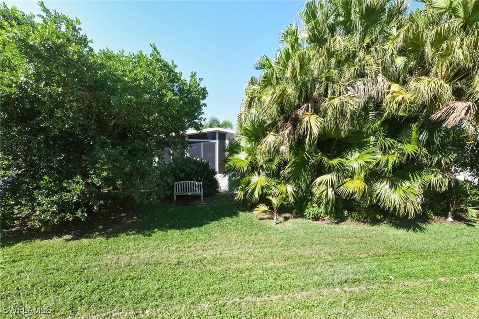 Property Slideshow image 26 of 35 | 542 charlemagne blvd, Naples, FL, 34112