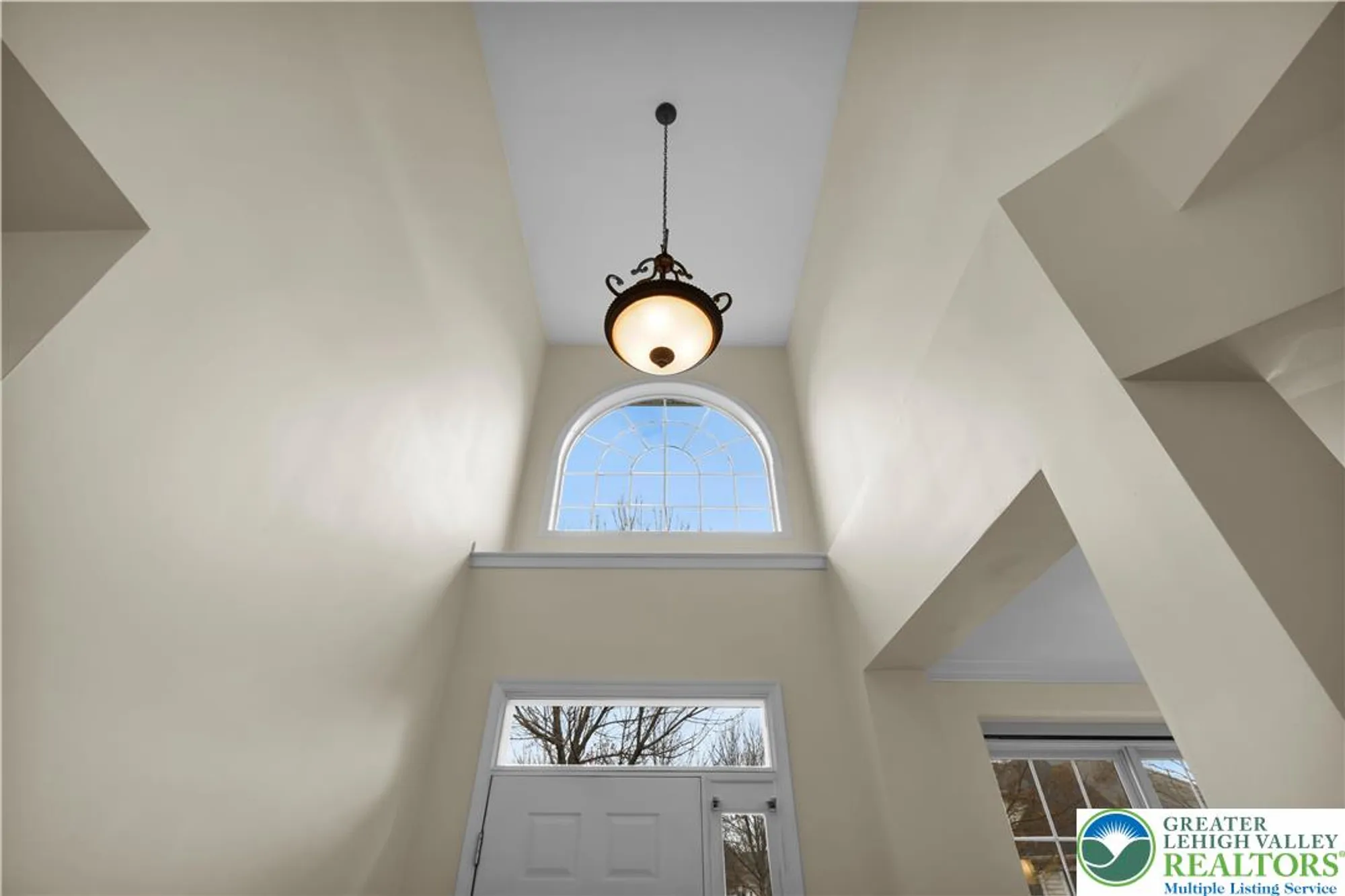 Property Slideshow image 21 of 49 | 6333 valor dr, Bethlehem, PA, 18017