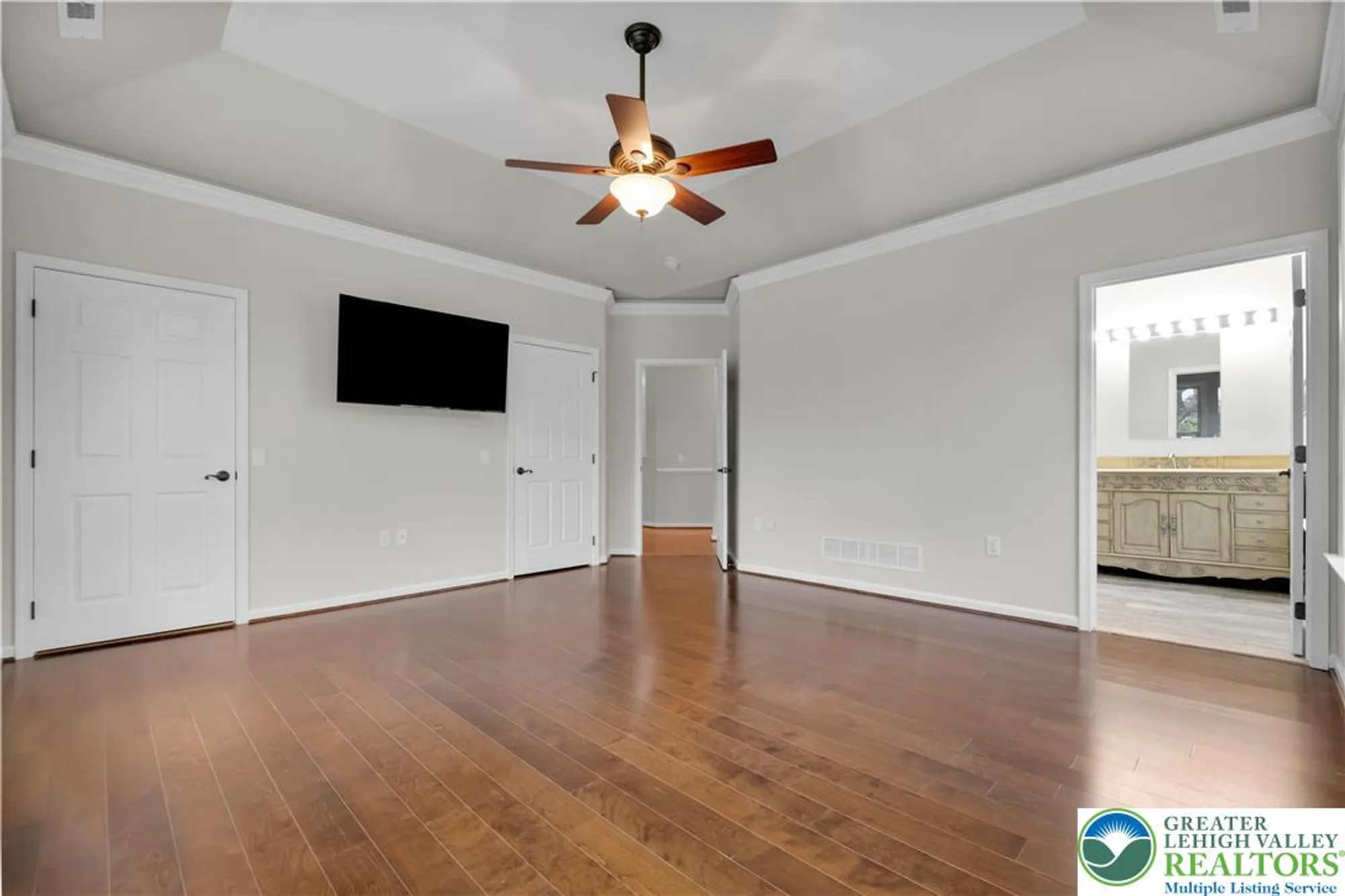 Property Slideshow image 31 of 49 | 6333 valor dr, Bethlehem, PA, 18017