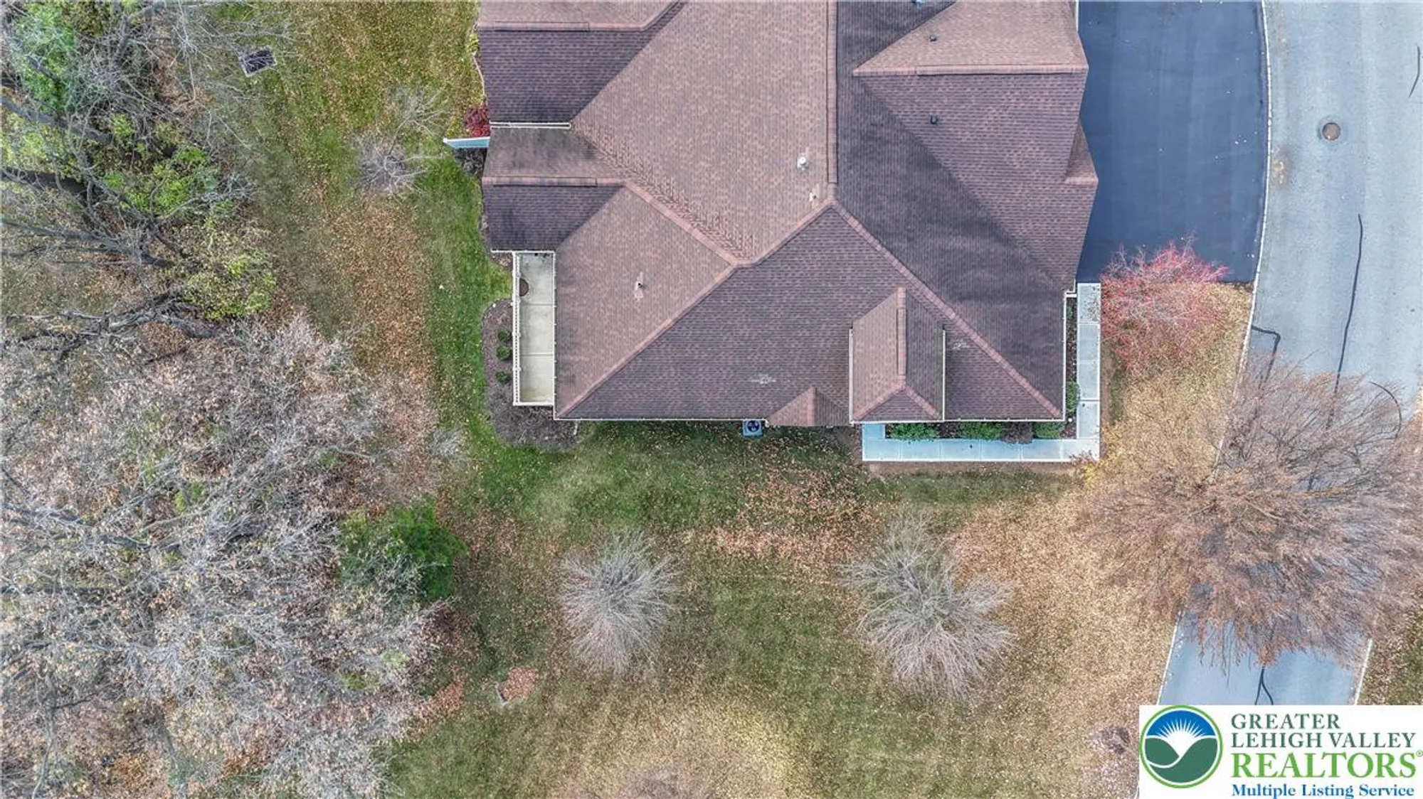 Property Slideshow image 44 of 49 | 6333 valor dr, Bethlehem, PA, 18017