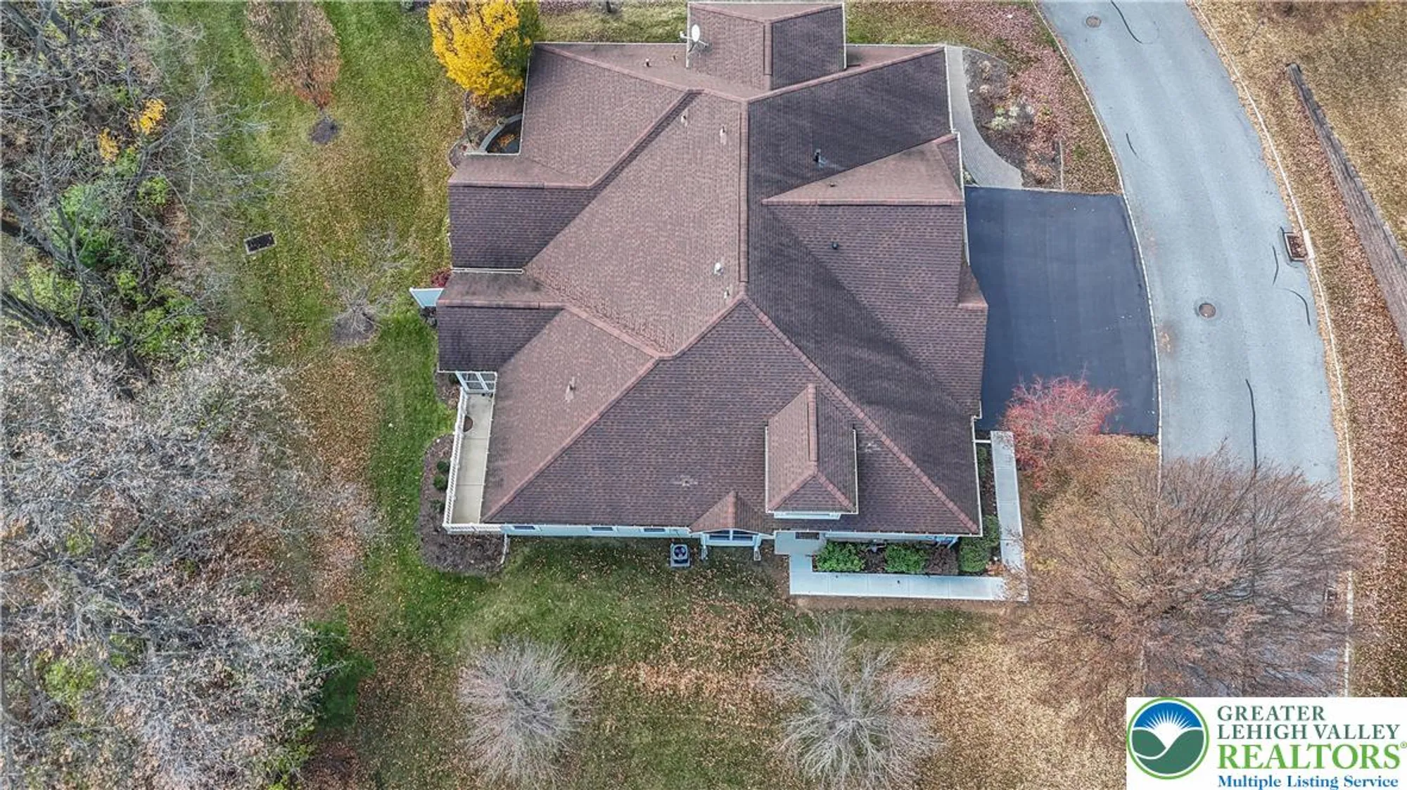 Property Slideshow image 45 of 49 | 6333 valor dr, Bethlehem, PA, 18017