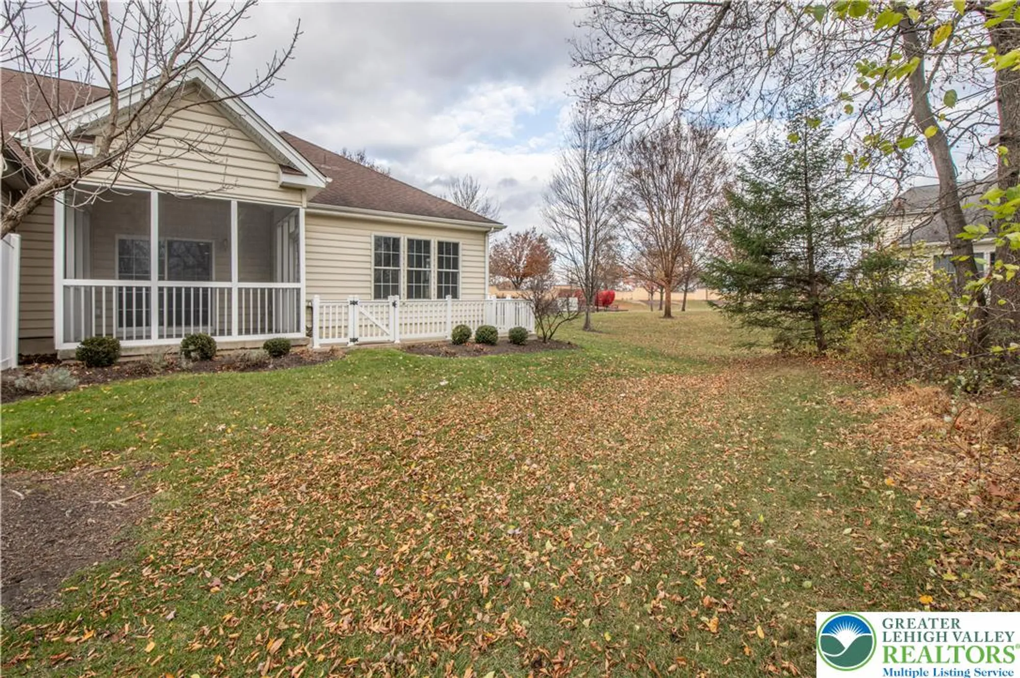 Property Slideshow image 6 of 49 | 6333 valor dr, Bethlehem, PA, 18017