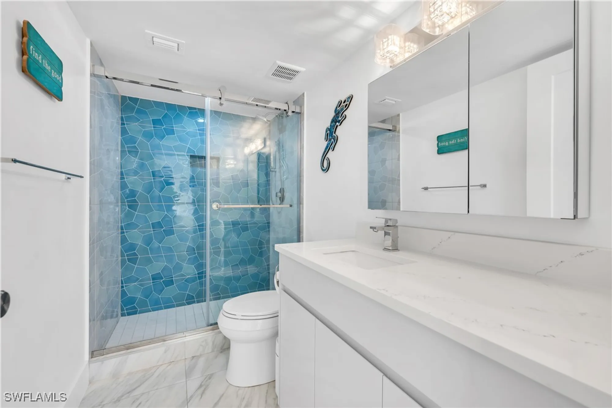 Property Slideshow image 14 of 19 | 3000 gulf shore blvd 113, Naples, FL, 34103