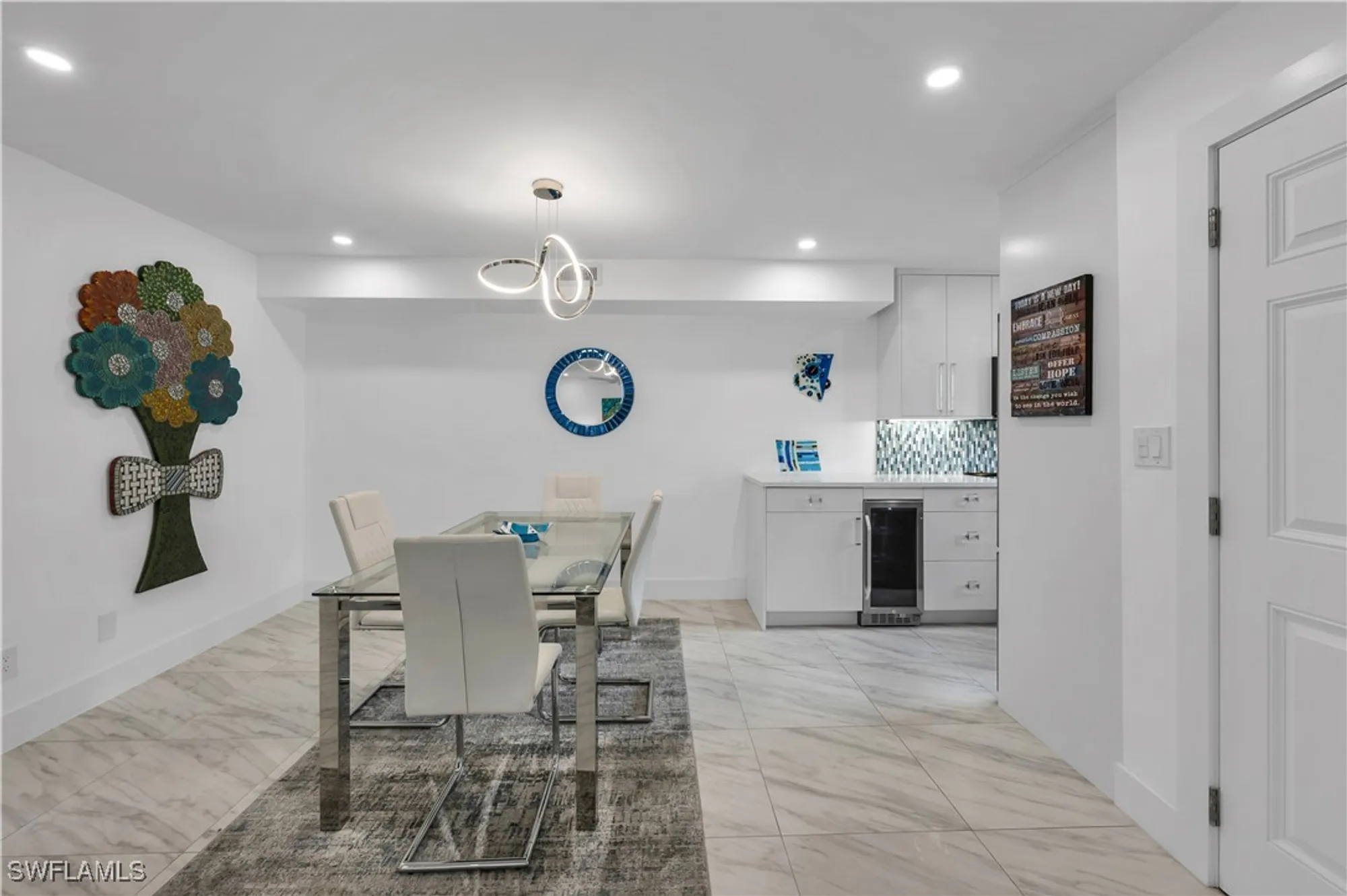 Property Slideshow image 3 of 19 | 3000 gulf shore blvd 113, Naples, FL, 34103