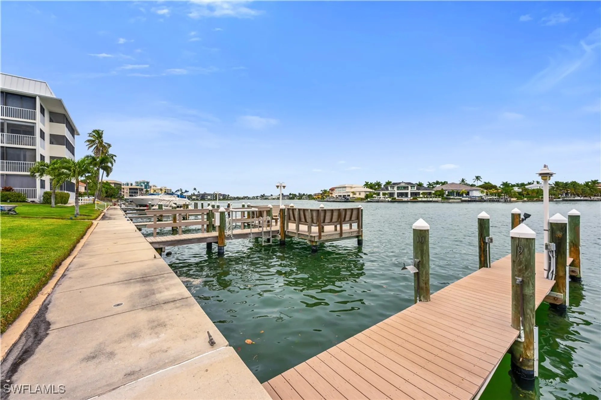Property Slideshow image 9 of 19 | 3000 gulf shore blvd 113, Naples, FL, 34103