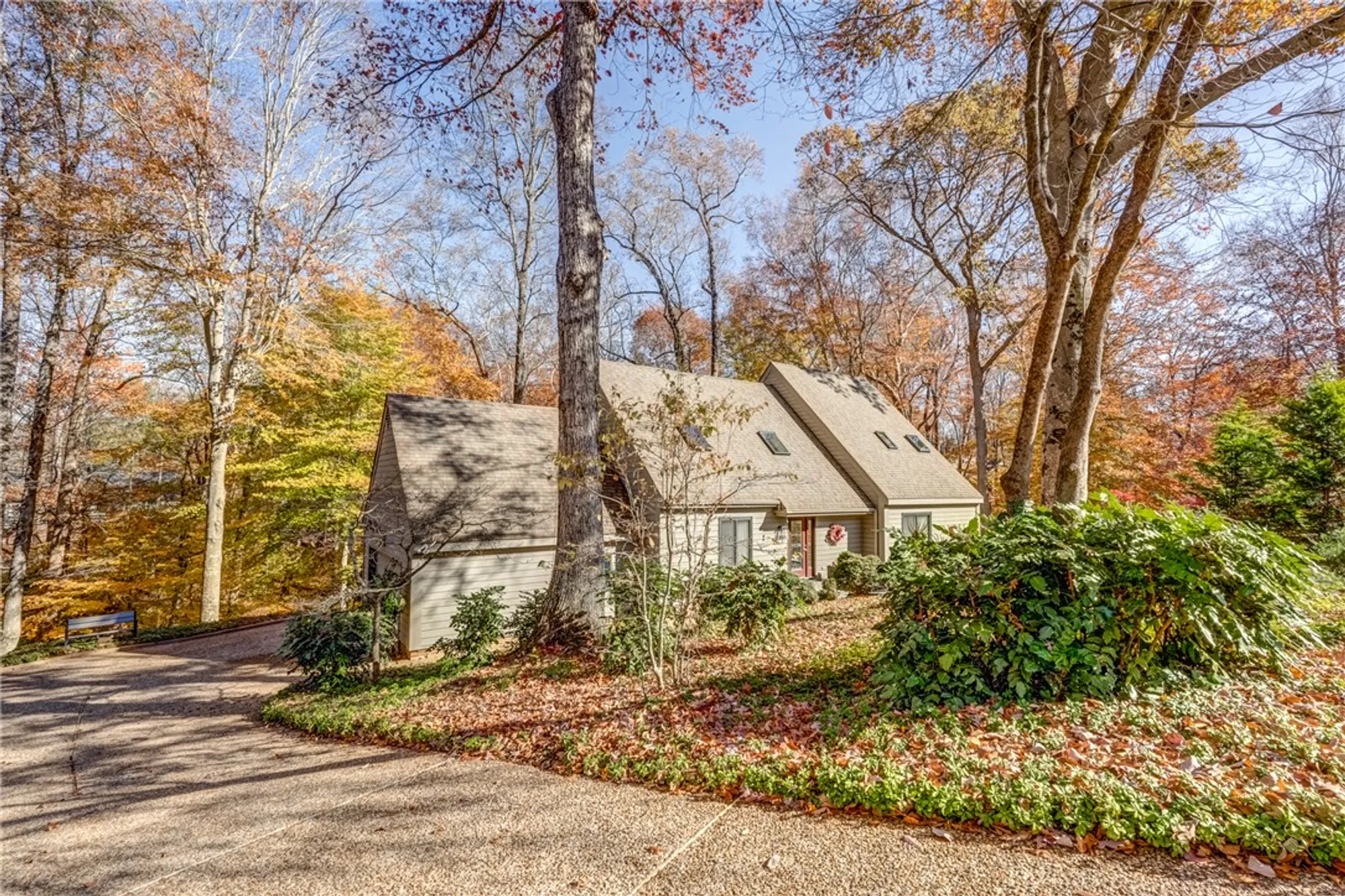 Property Slideshow image 1 of 41 | 108 john paine, Williamsburg, VA, 23185