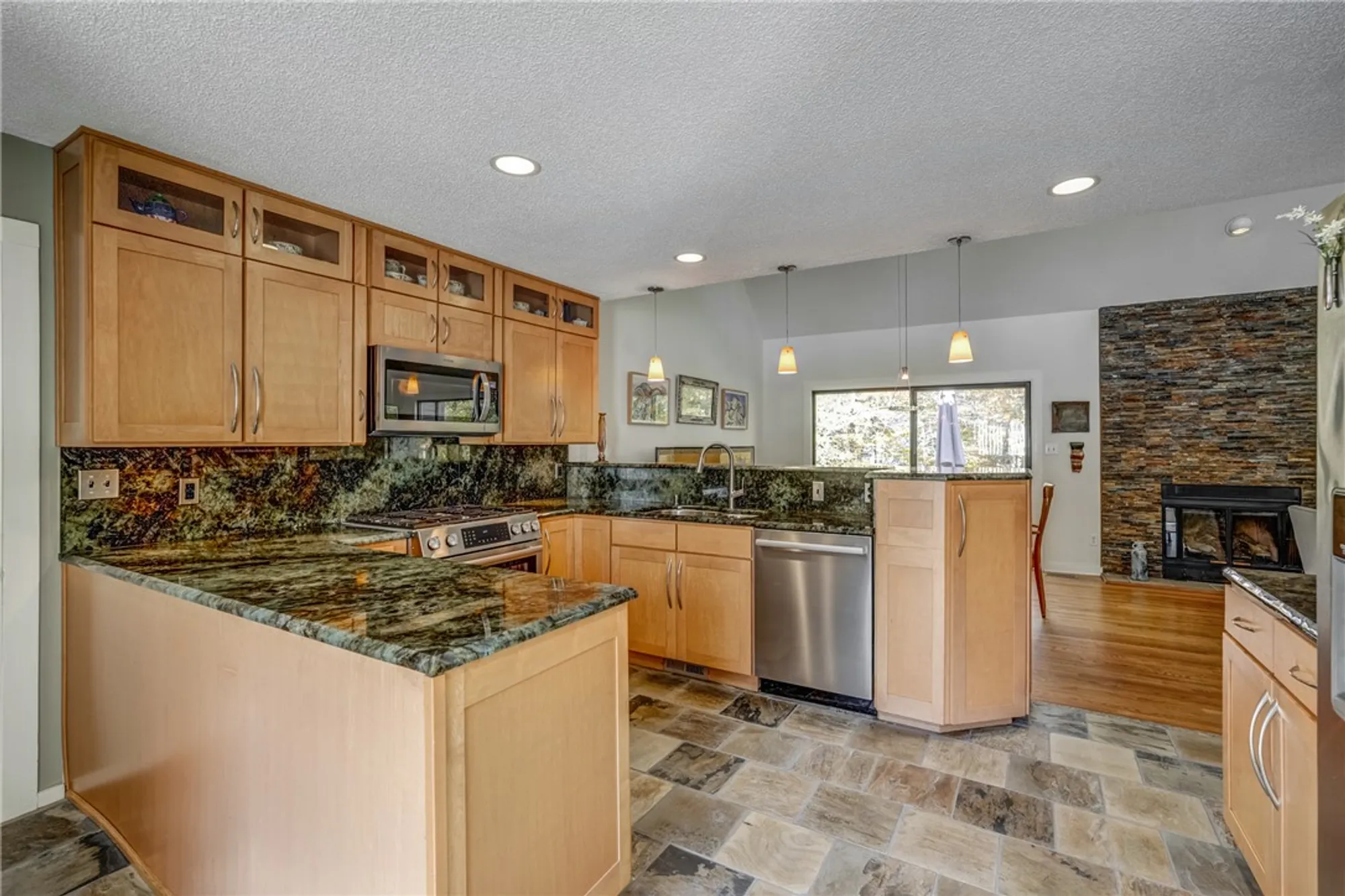 Property Slideshow image 13 of 41 | 108 john paine, Williamsburg, VA, 23185