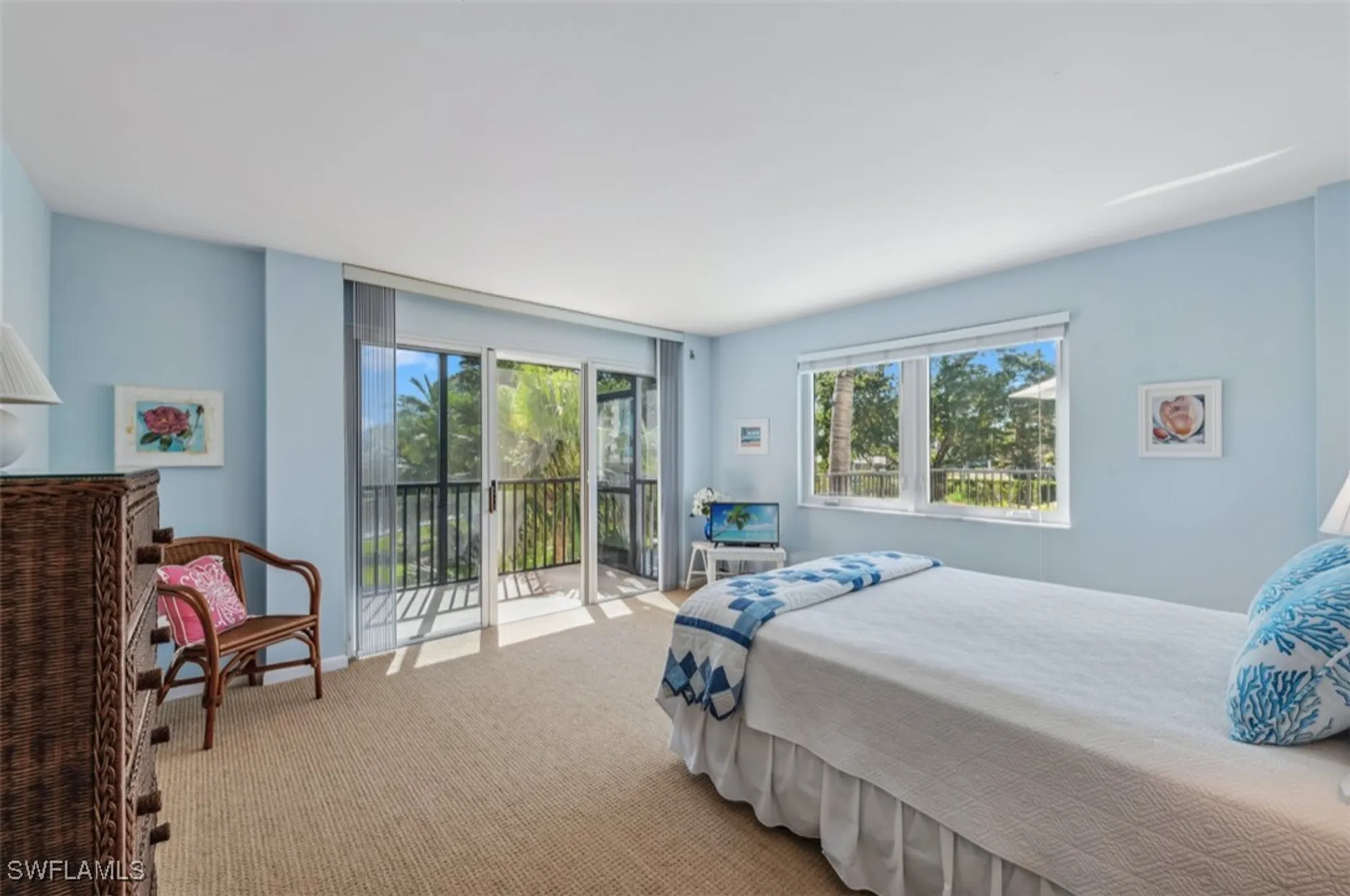 Property Slideshow image 18 of 31 | 2170 gulf shore blvd 23w, Naples, FL, 34102