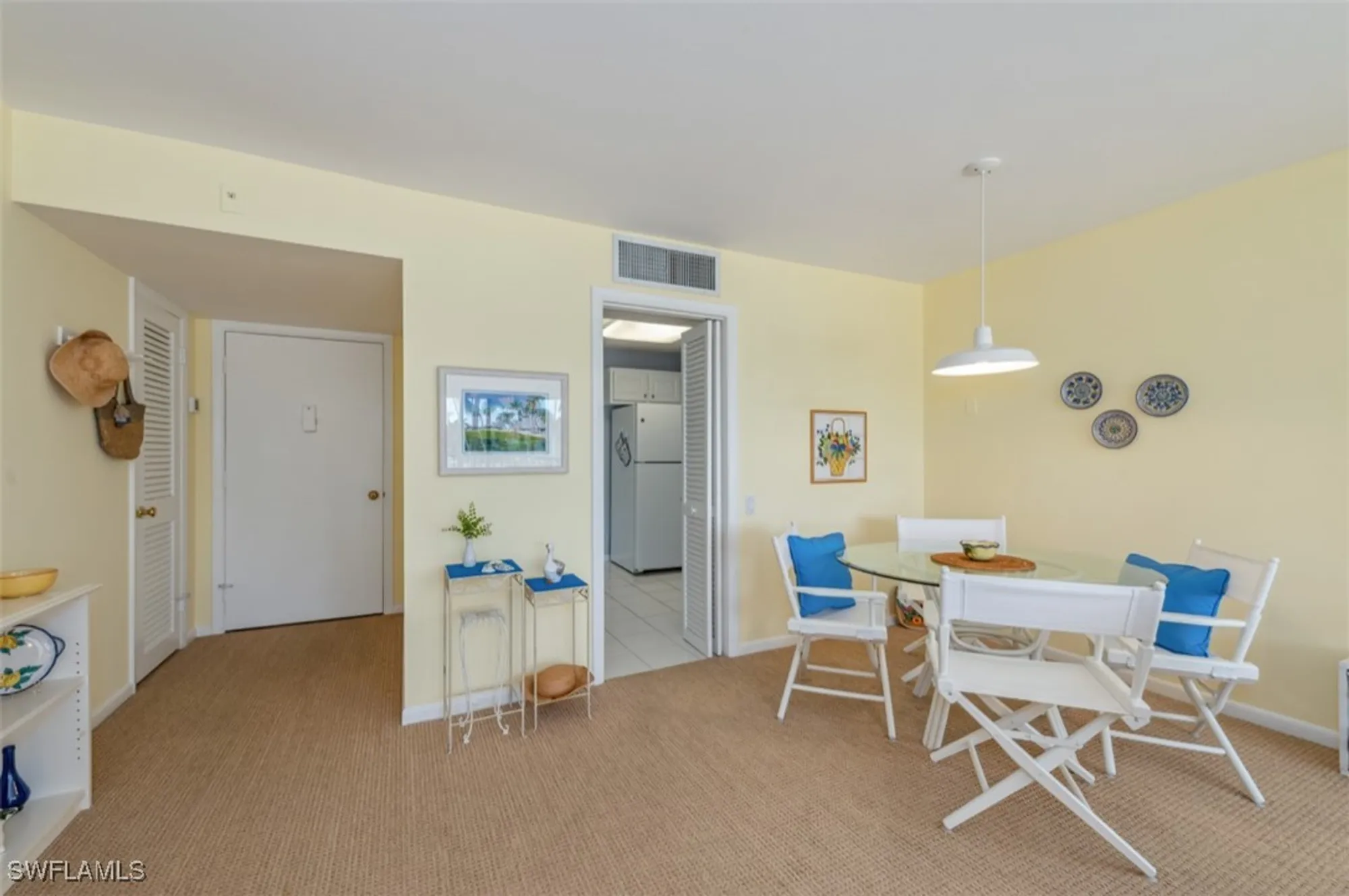 Property Slideshow image 12 of 31 | 2170 gulf shore blvd 23w, Naples, FL, 34102