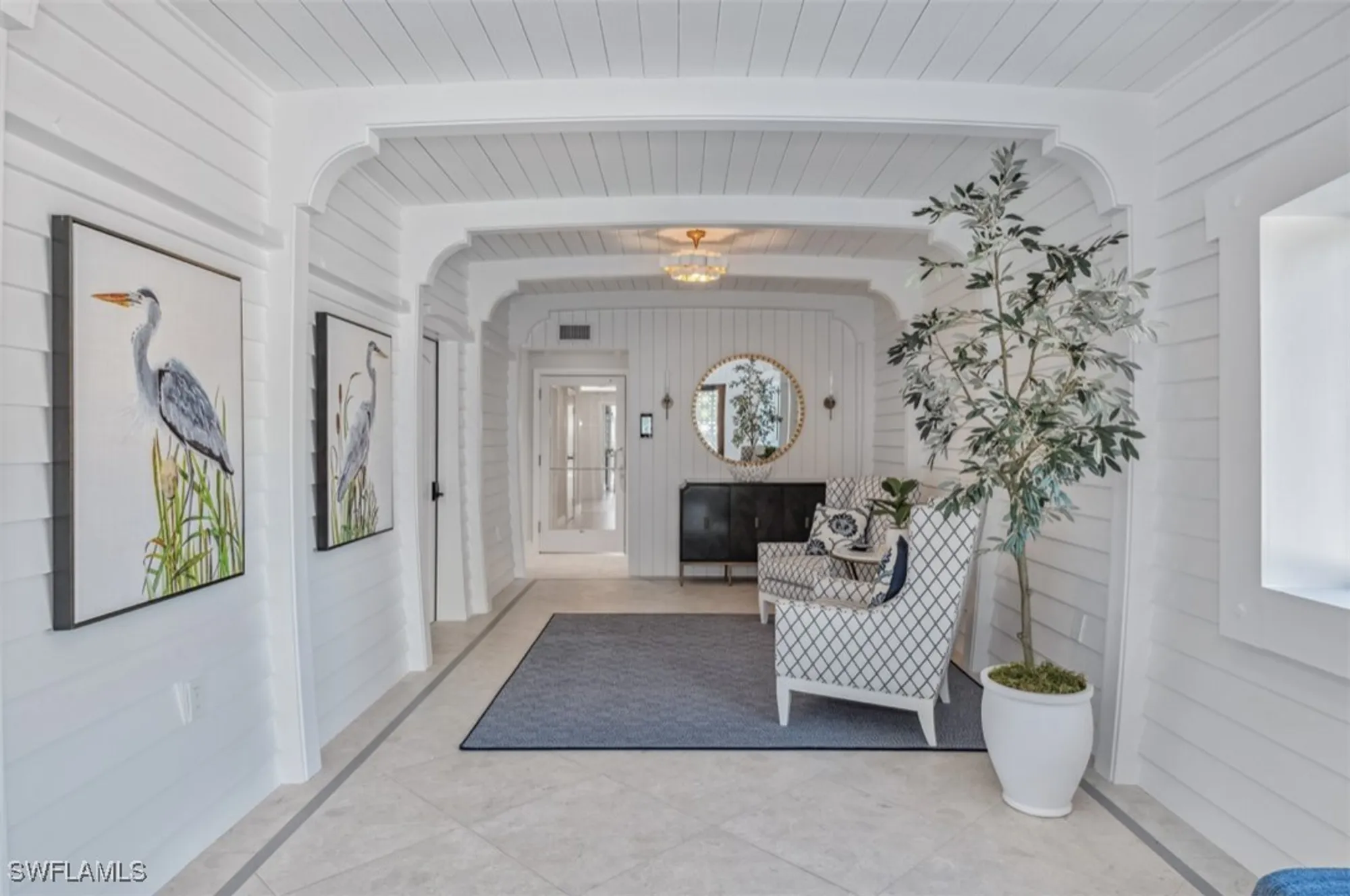 Property Slideshow image 24 of 31 | 2170 gulf shore blvd 23w, Naples, FL, 34102