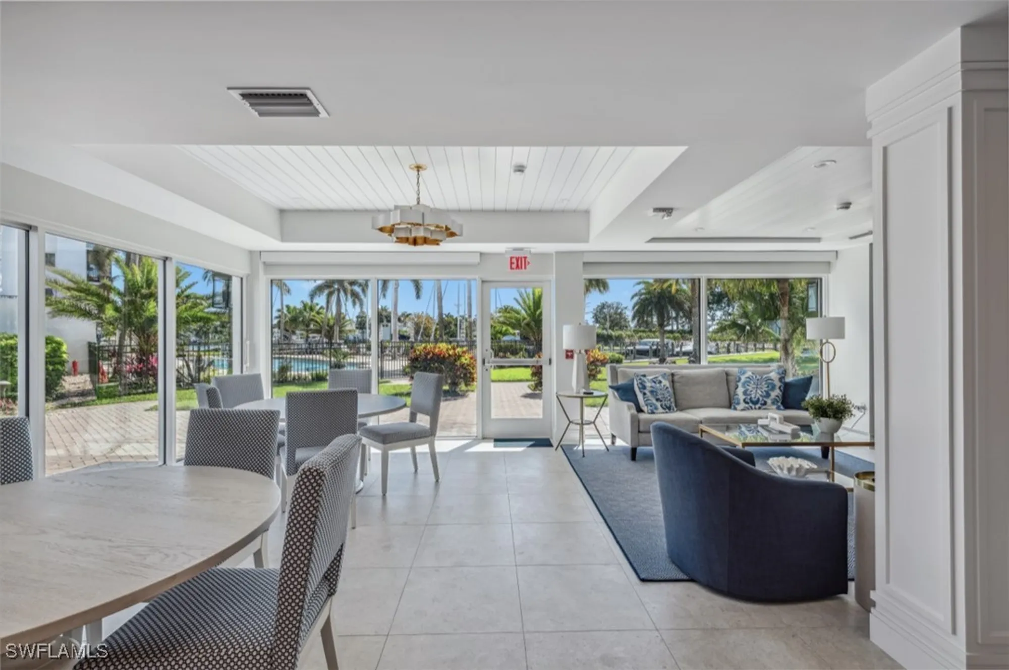 Property Slideshow image 25 of 31 | 2170 gulf shore blvd 23w, Naples, FL, 34102