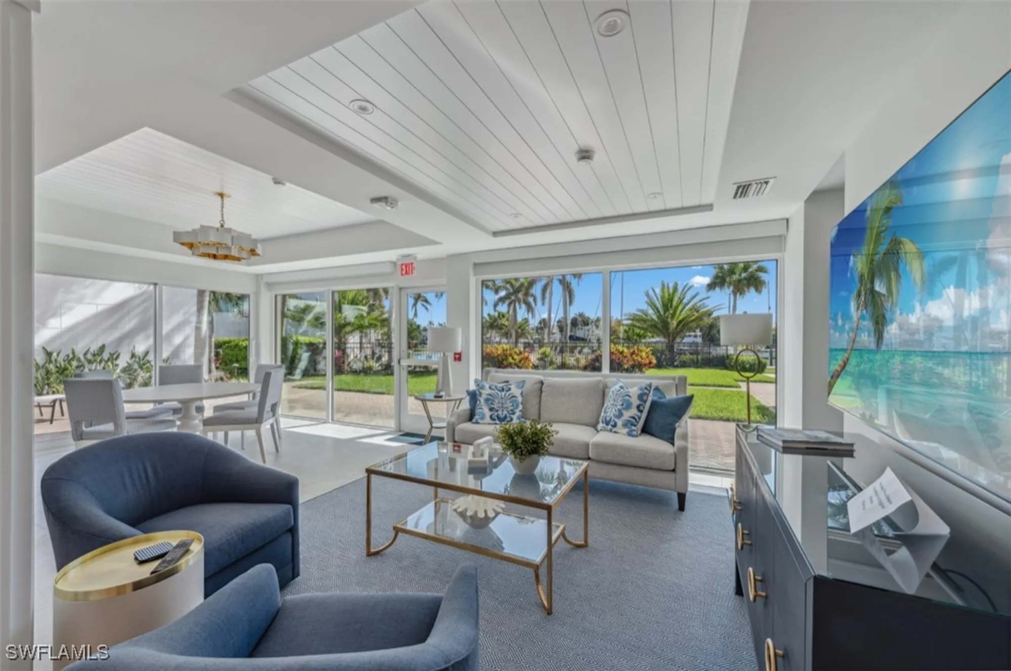 Property Slideshow image 27 of 31 | 2170 gulf shore blvd 23w, Naples, FL, 34102
