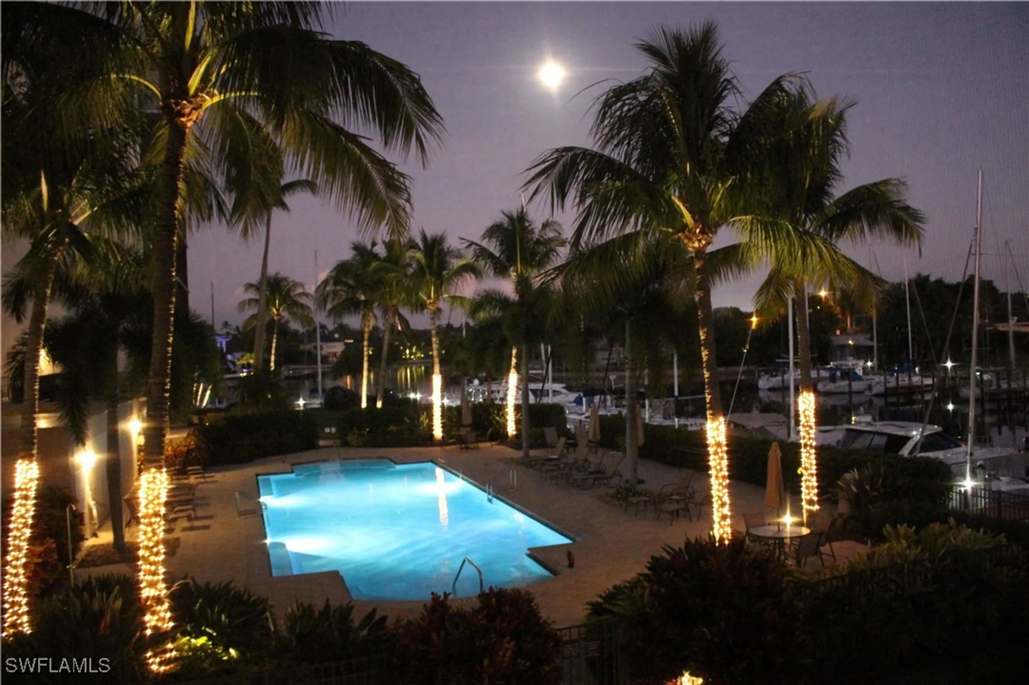 Property Slideshow image 31 of 31 | 2170 gulf shore blvd 23w, Naples, FL, 34102