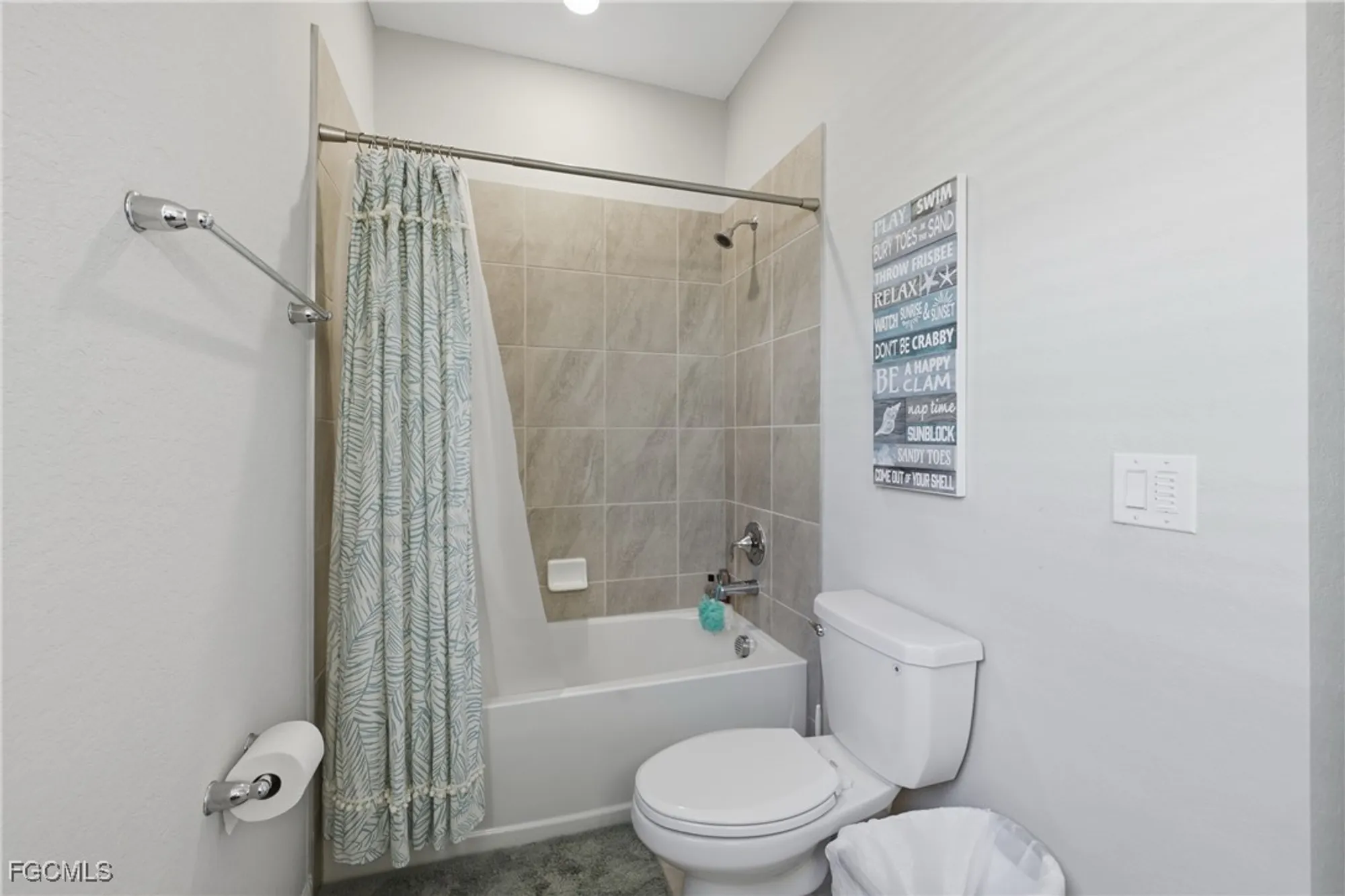 Property Slideshow image 18 of 48 | 11924 arbor trace dr, Fort Myers, FL, 33913
