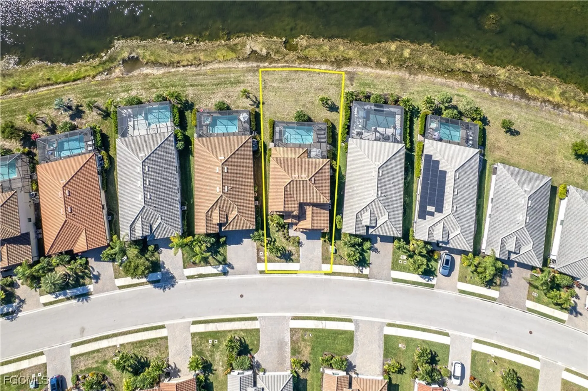 Property Slideshow image 34 of 48 | 11924 arbor trace dr, Fort Myers, FL, 33913