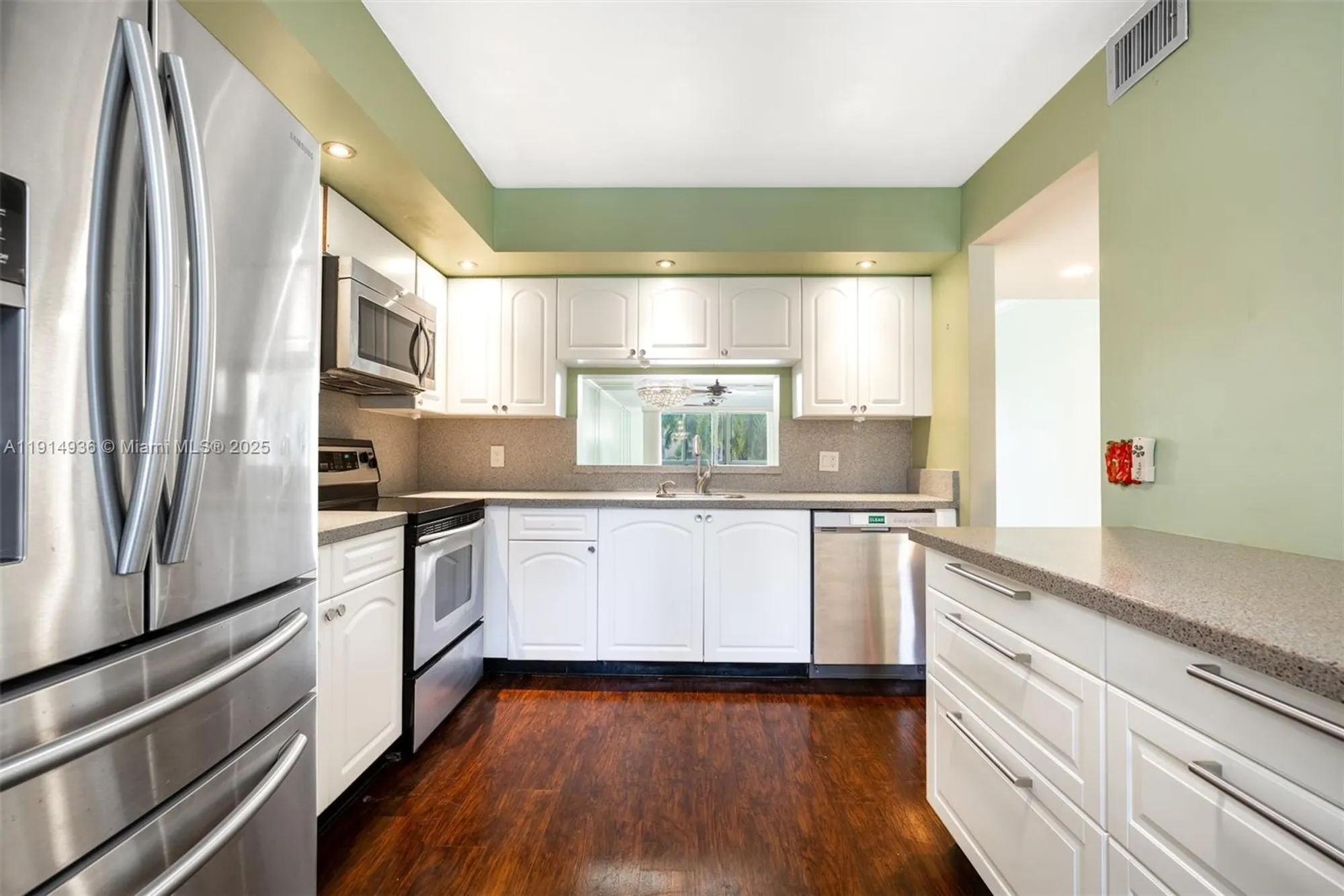 Property Slideshow image 2 of 26 | 1100 sw 130th ave h304, Pembroke Pines, FL, 33027