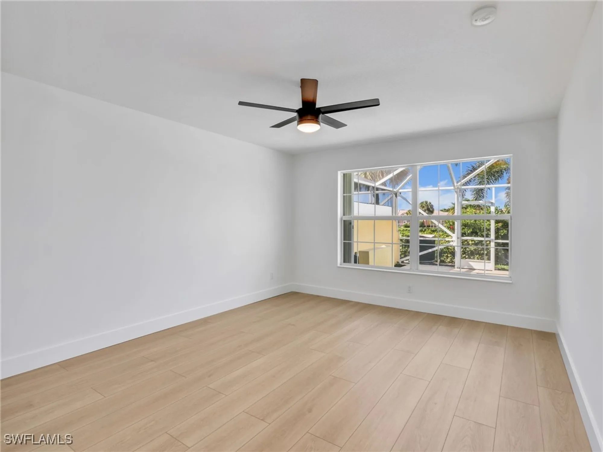 Property Slideshow image 15 of 38 | 8205 xenia ln, Naples, FL, 34114