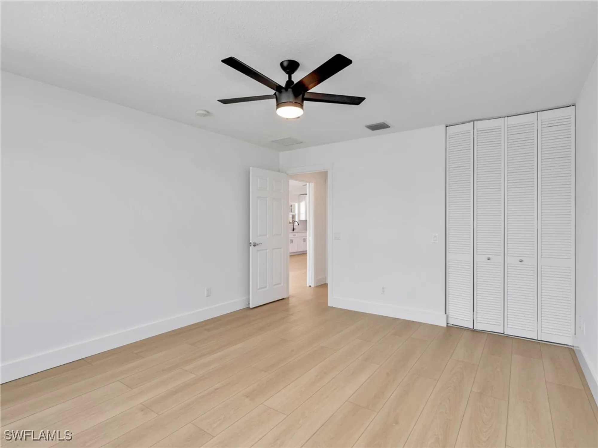 Property Slideshow image 16 of 38 | 8205 xenia ln, Naples, FL, 34114