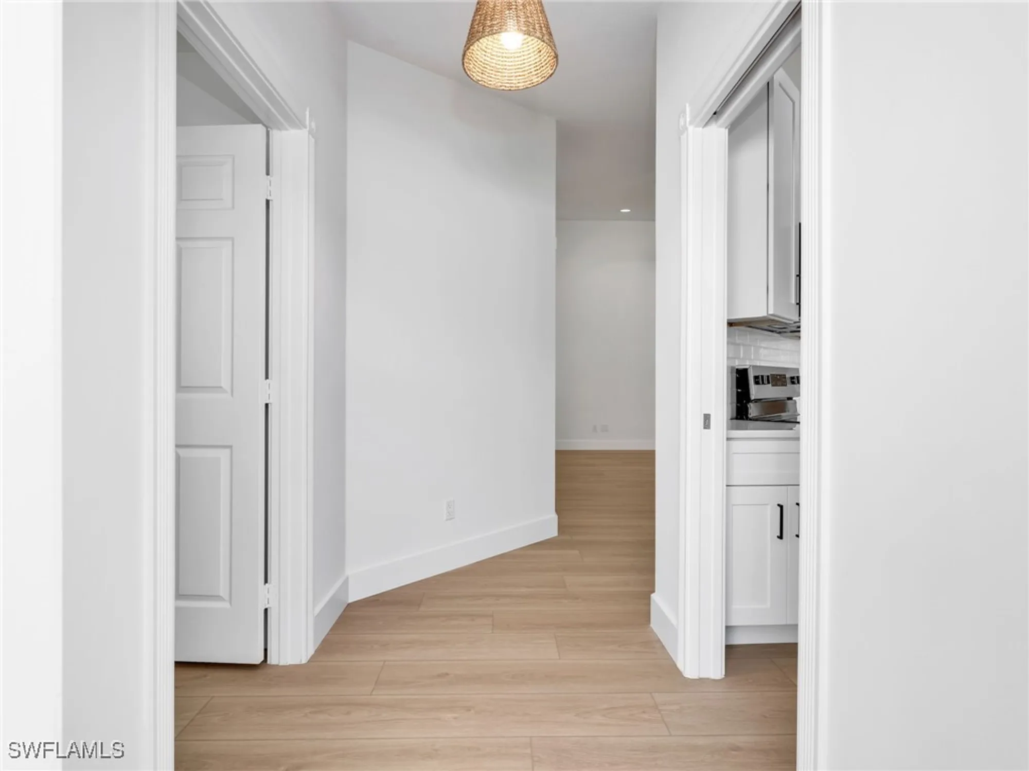 Property Slideshow image 13 of 38 | 8205 xenia ln, Naples, FL, 34114