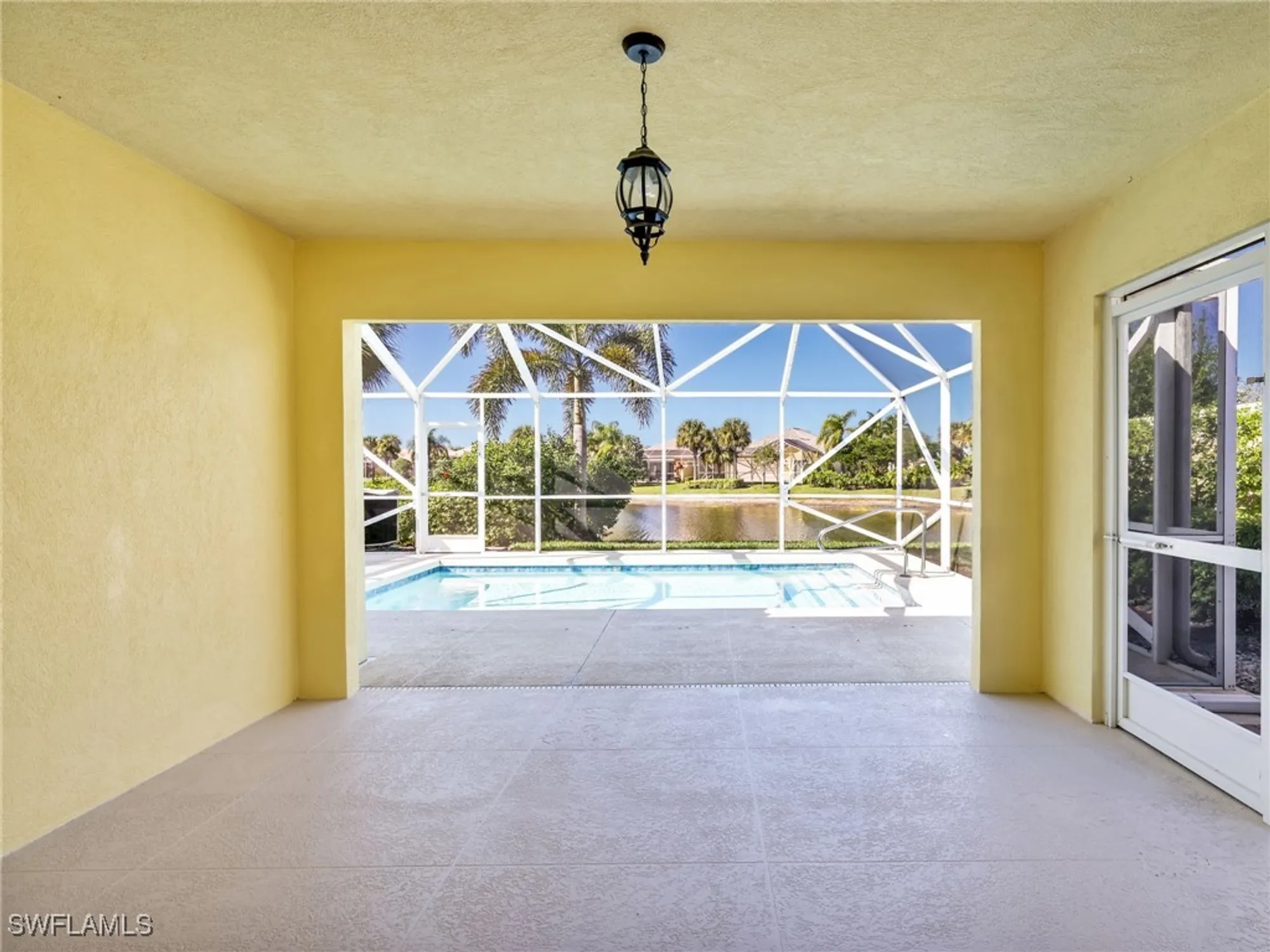 Property Slideshow image 26 of 38 | 8205 xenia ln, Naples, FL, 34114