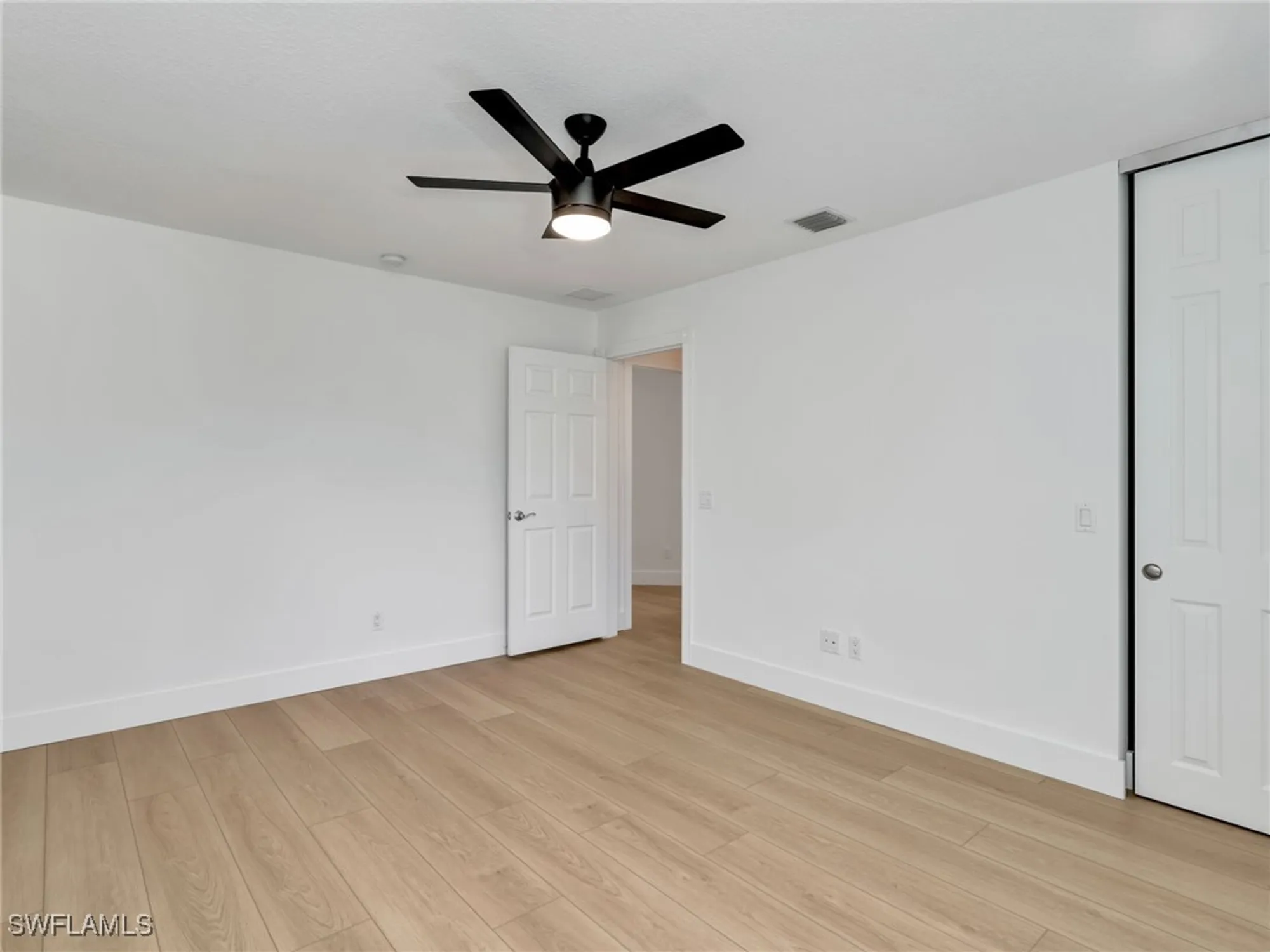 Property Slideshow image 20 of 38 | 8205 xenia ln, Naples, FL, 34114