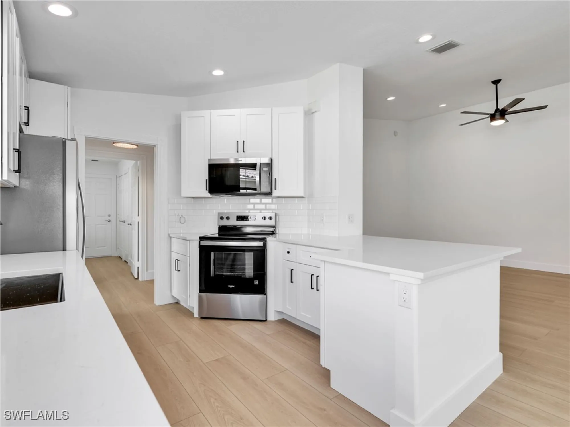 Property Slideshow image 6 of 38 | 8205 xenia ln, Naples, FL, 34114