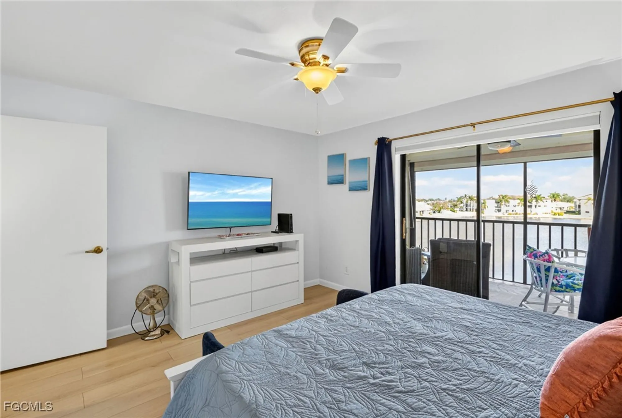 Property Slideshow image 21 of 43 | 11250 caravel cir 306, Fort Myers, FL, 33908