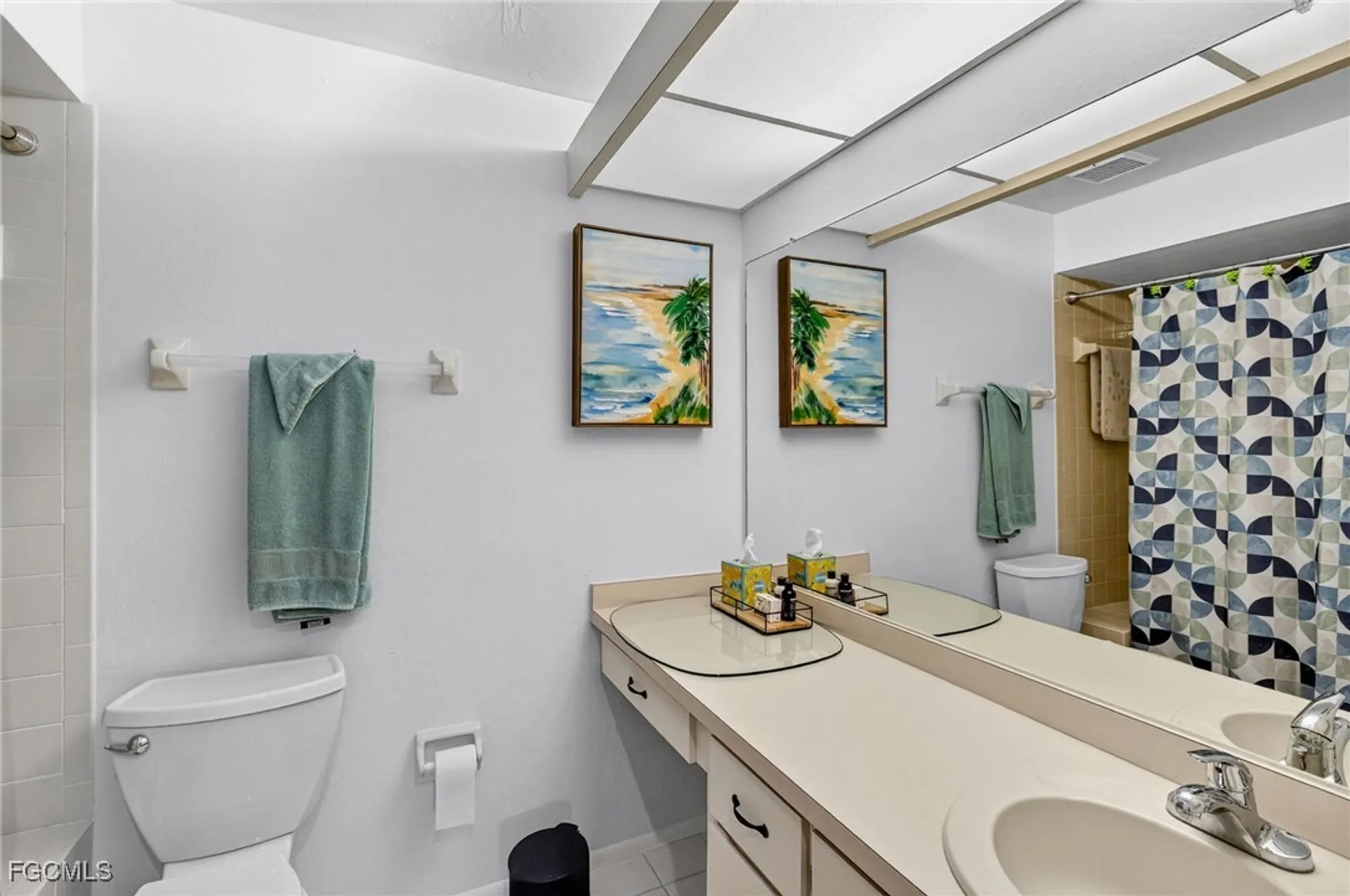 Property Slideshow image 23 of 43 | 11250 caravel cir 306, Fort Myers, FL, 33908
