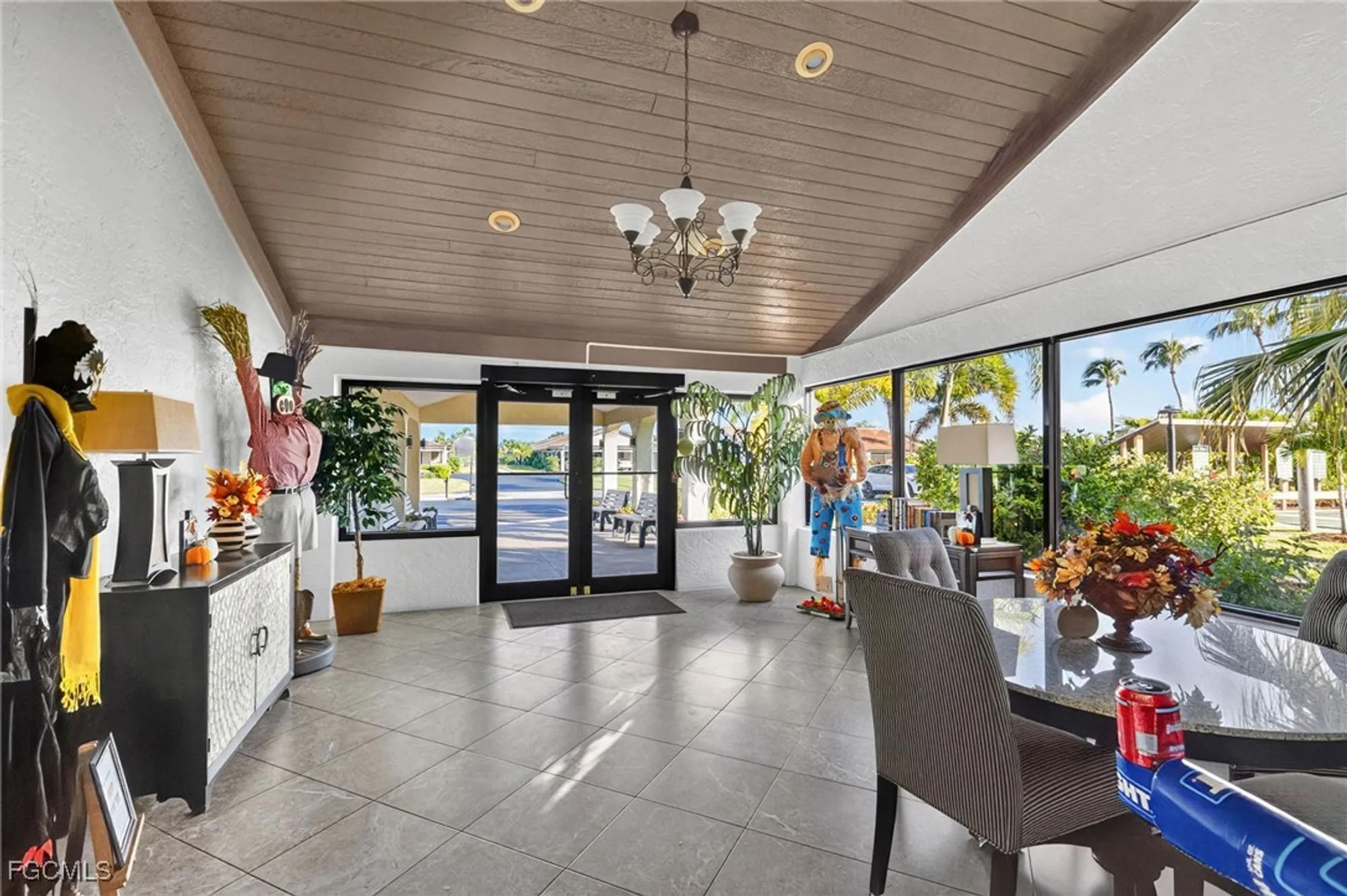 Property Slideshow image 34 of 43 | 11250 caravel cir 306, Fort Myers, FL, 33908