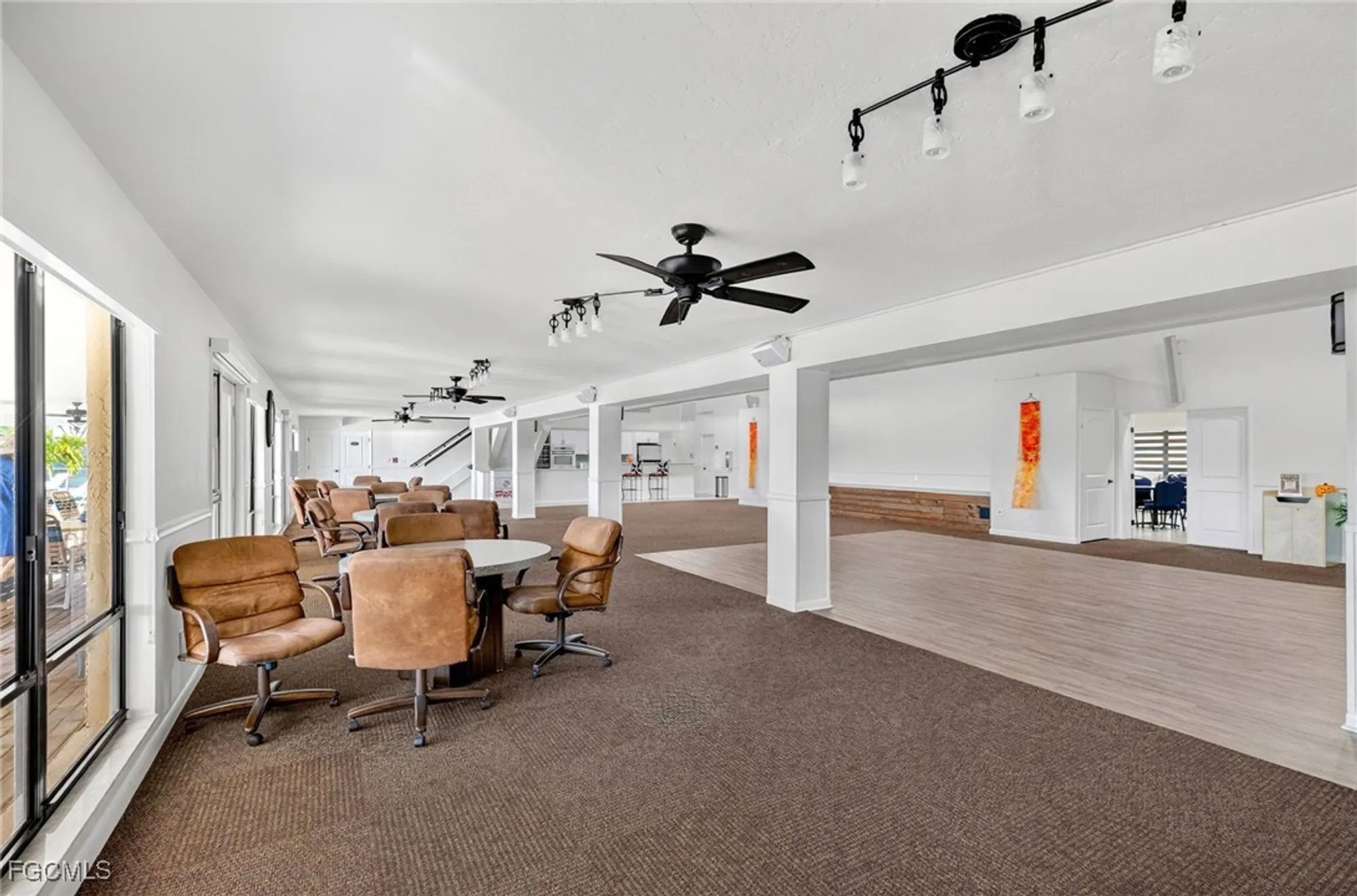 Property Slideshow image 35 of 43 | 11250 caravel cir 306, Fort Myers, FL, 33908