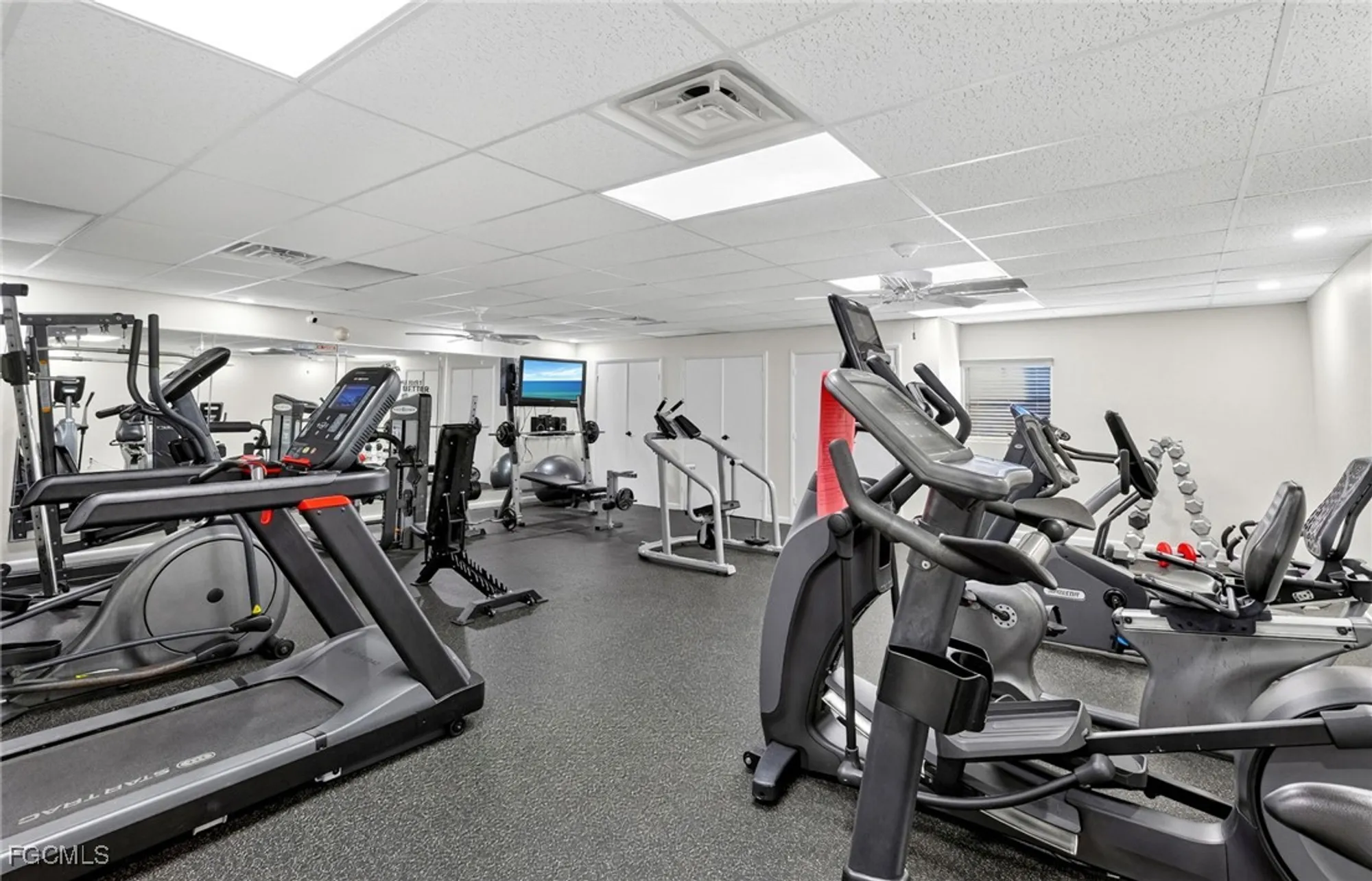 Property Slideshow image 38 of 43 | 11250 caravel cir 306, Fort Myers, FL, 33908