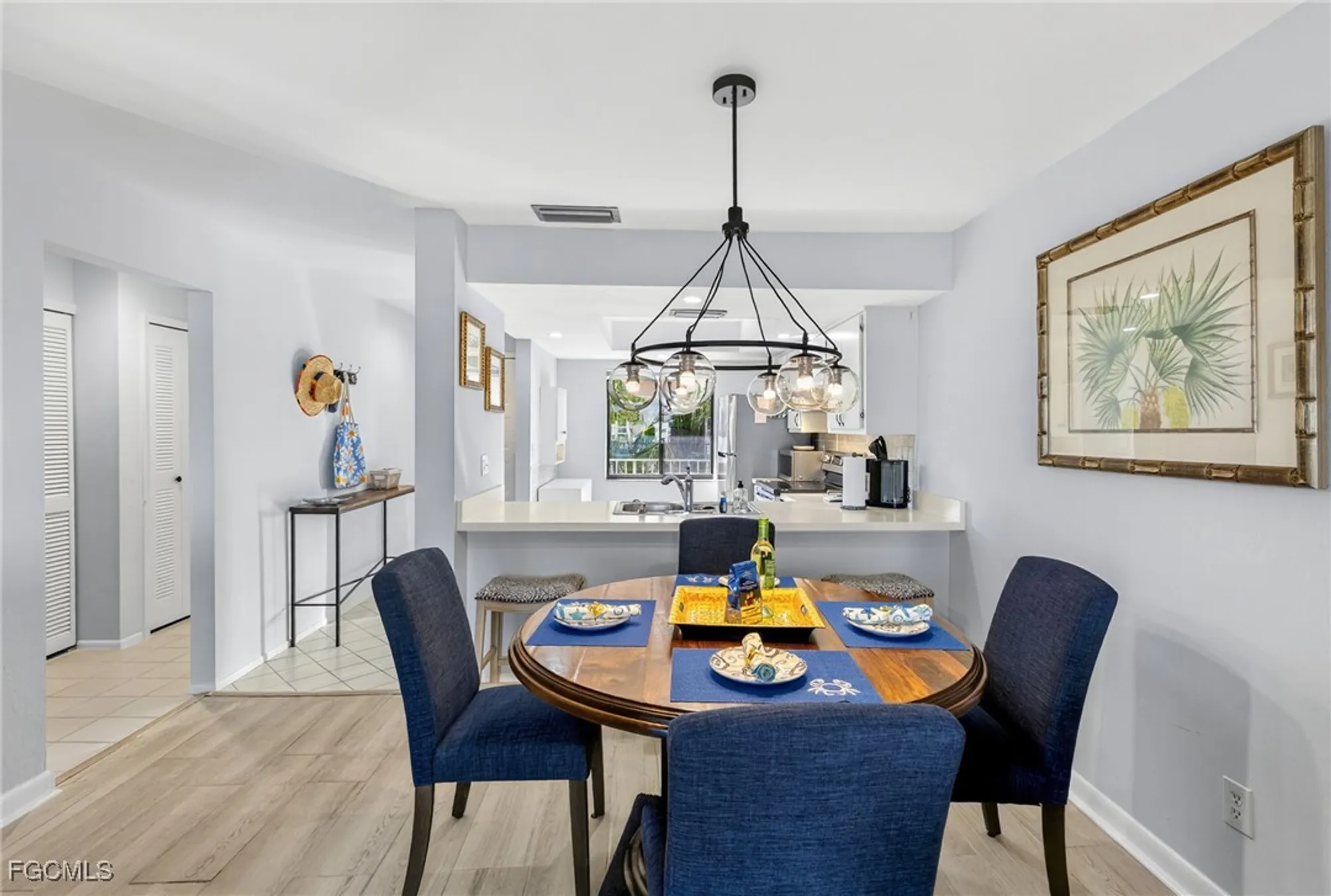 Property Slideshow image 7 of 43 | 11250 caravel cir 306, Fort Myers, FL, 33908