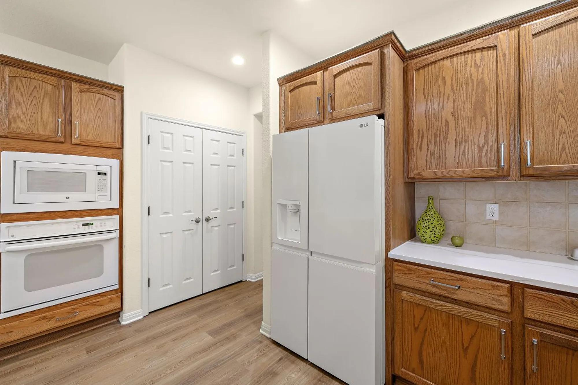 Property Slideshow image 18 of 30 | 134 great frontier dr, Georgetown, TX, 78633