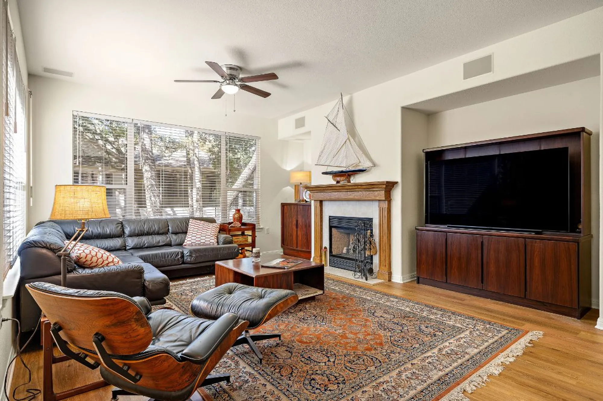 Property Slideshow image 11 of 30 | 134 great frontier dr, Georgetown, TX, 78633