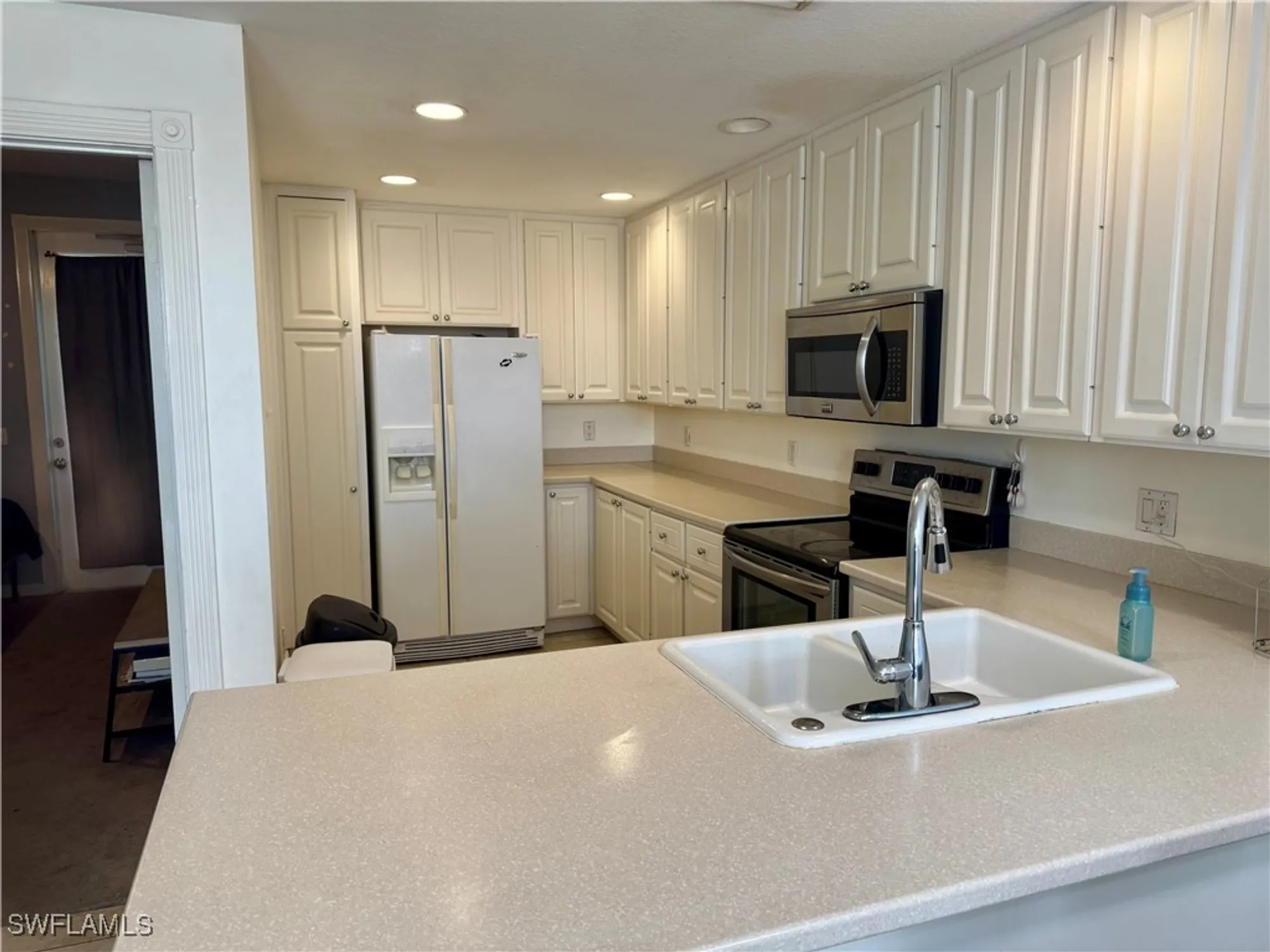 Property Slideshow image 7 of 41 | 28203 jeneva way, Bonita Springs, FL, 34135