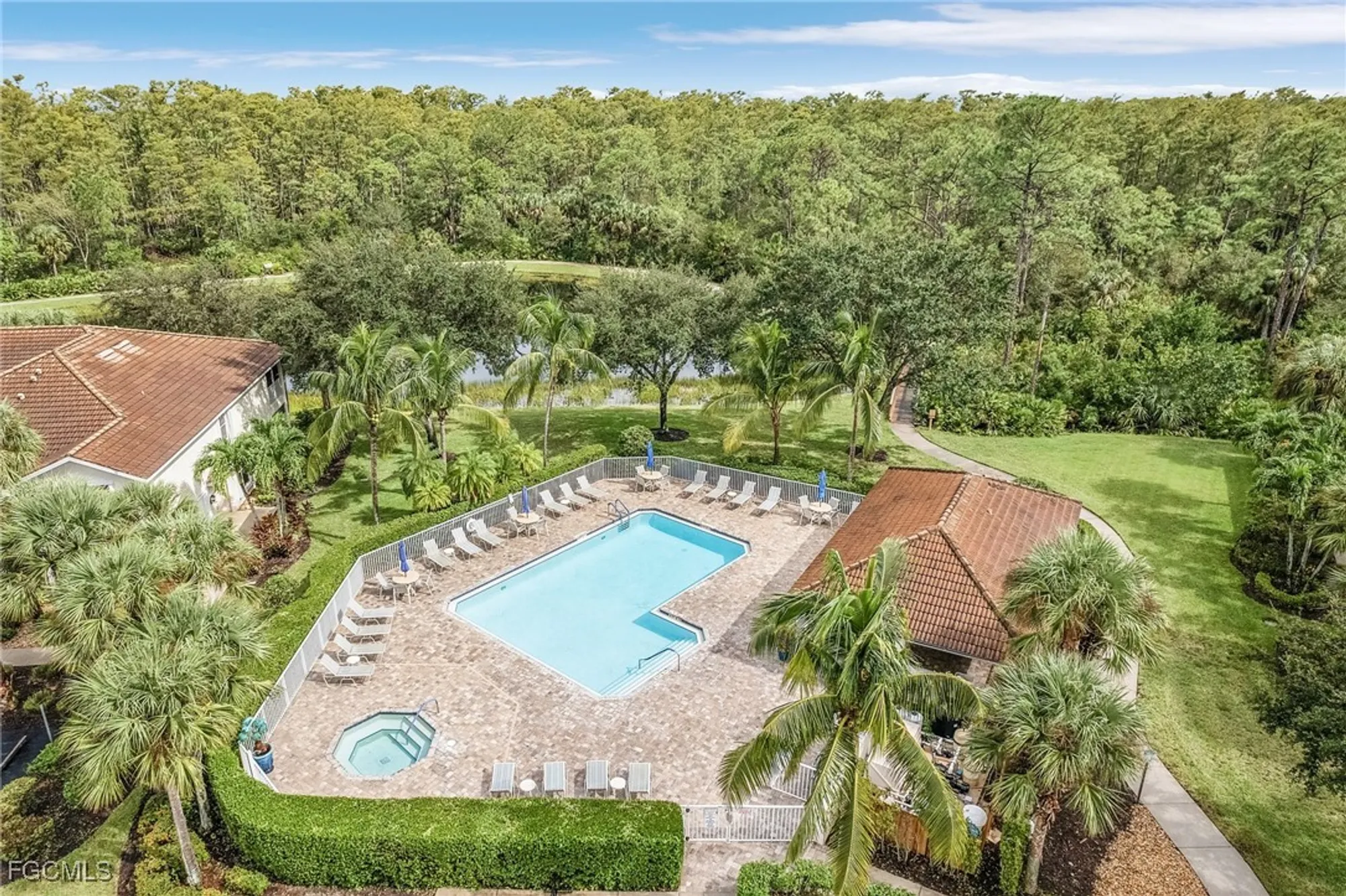 Property Slideshow image 25 of 29 | 9661 hemingway ln 3207, Fort Myers, FL, 33913