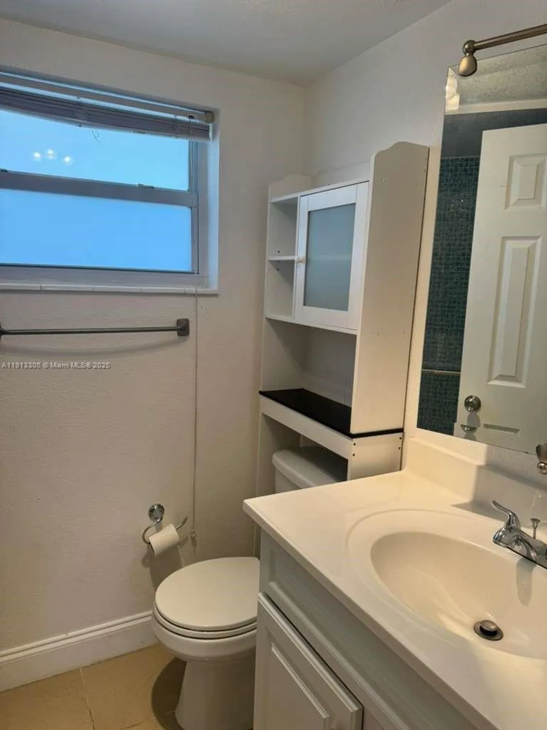 Property Slideshow image 14 of 18 | 3001 nw 46th ave apt 207, Lauderdale Lakes, FL, 33313