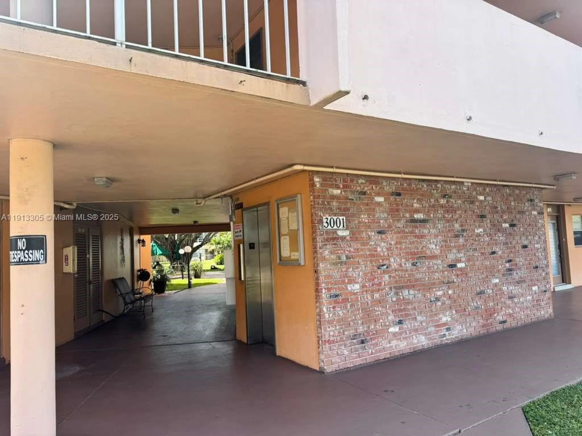 Property Slideshow image 18 of 18 | 3001 nw 46th ave apt 207, Lauderdale Lakes, FL, 33313