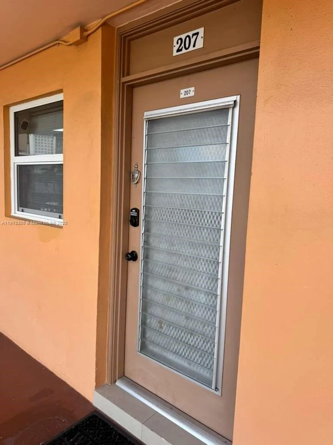 Property Slideshow image 1 of 18 | 3001 nw 46th ave apt 207, Lauderdale Lakes, FL, 33313