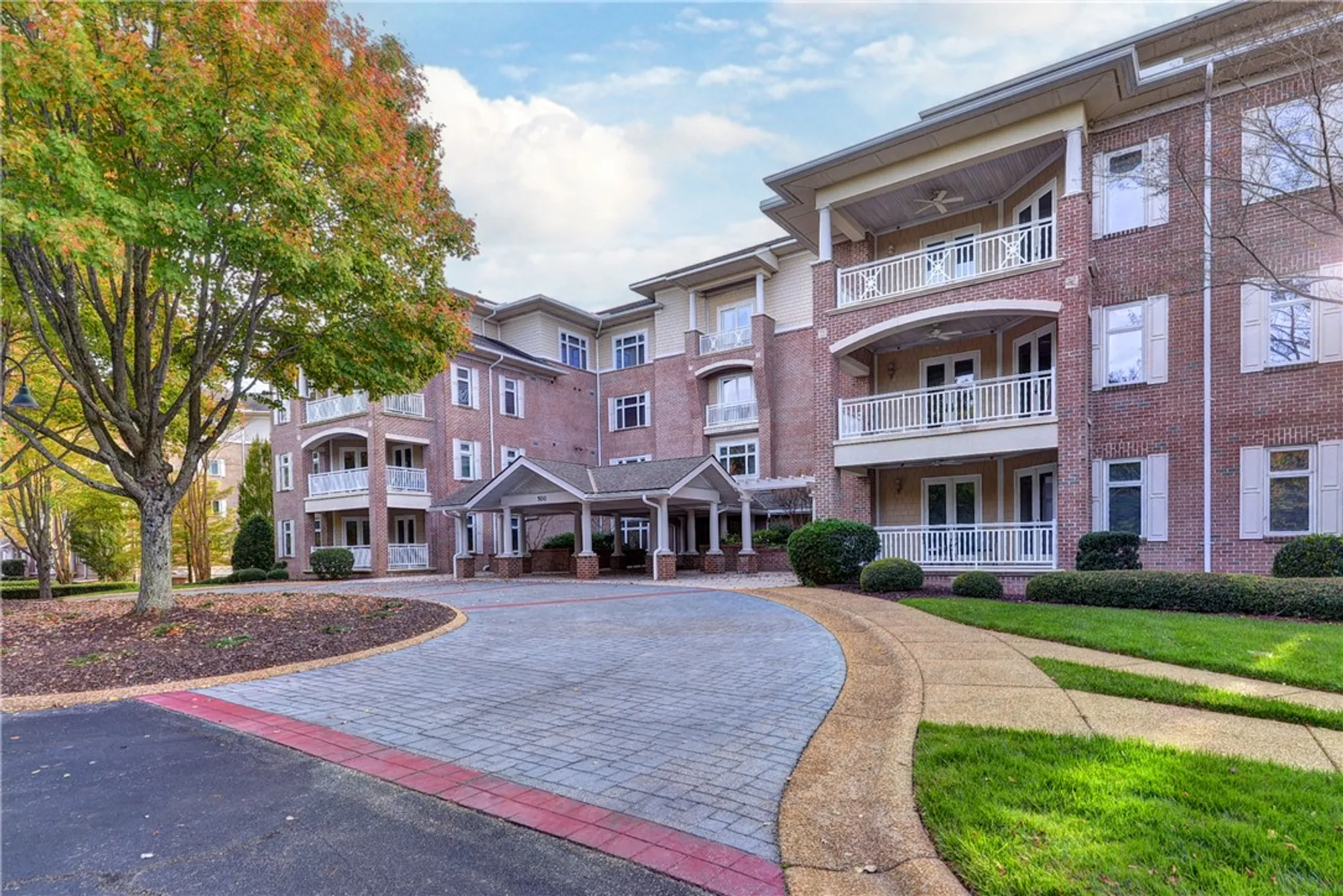 Property Slideshow image 6 of 42 | 501 river bluffs, Williamsburg, VA, 23185