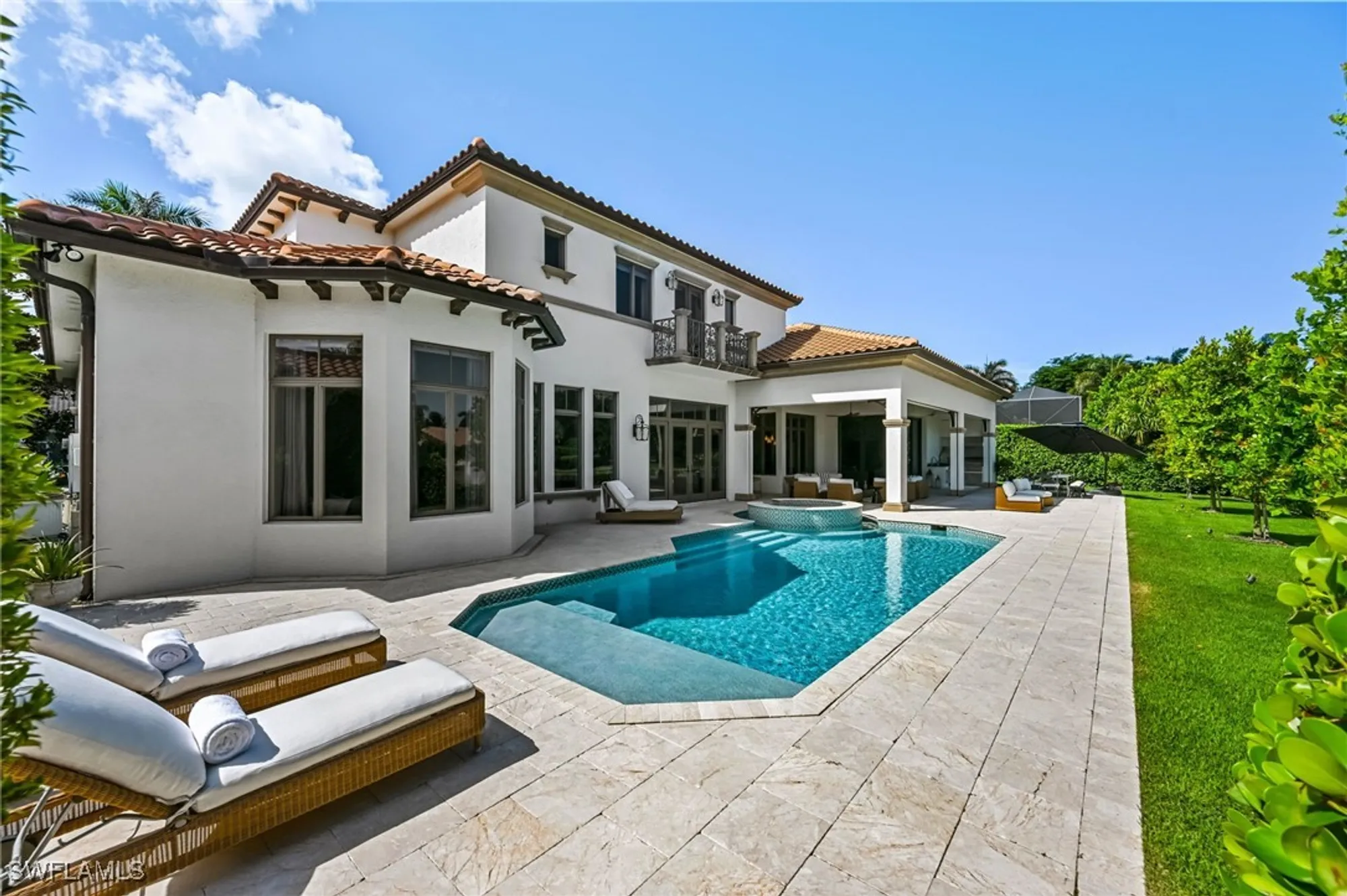 Property Slideshow image 11 of 49 | 333 sedgwick ct, Naples, FL, 34108