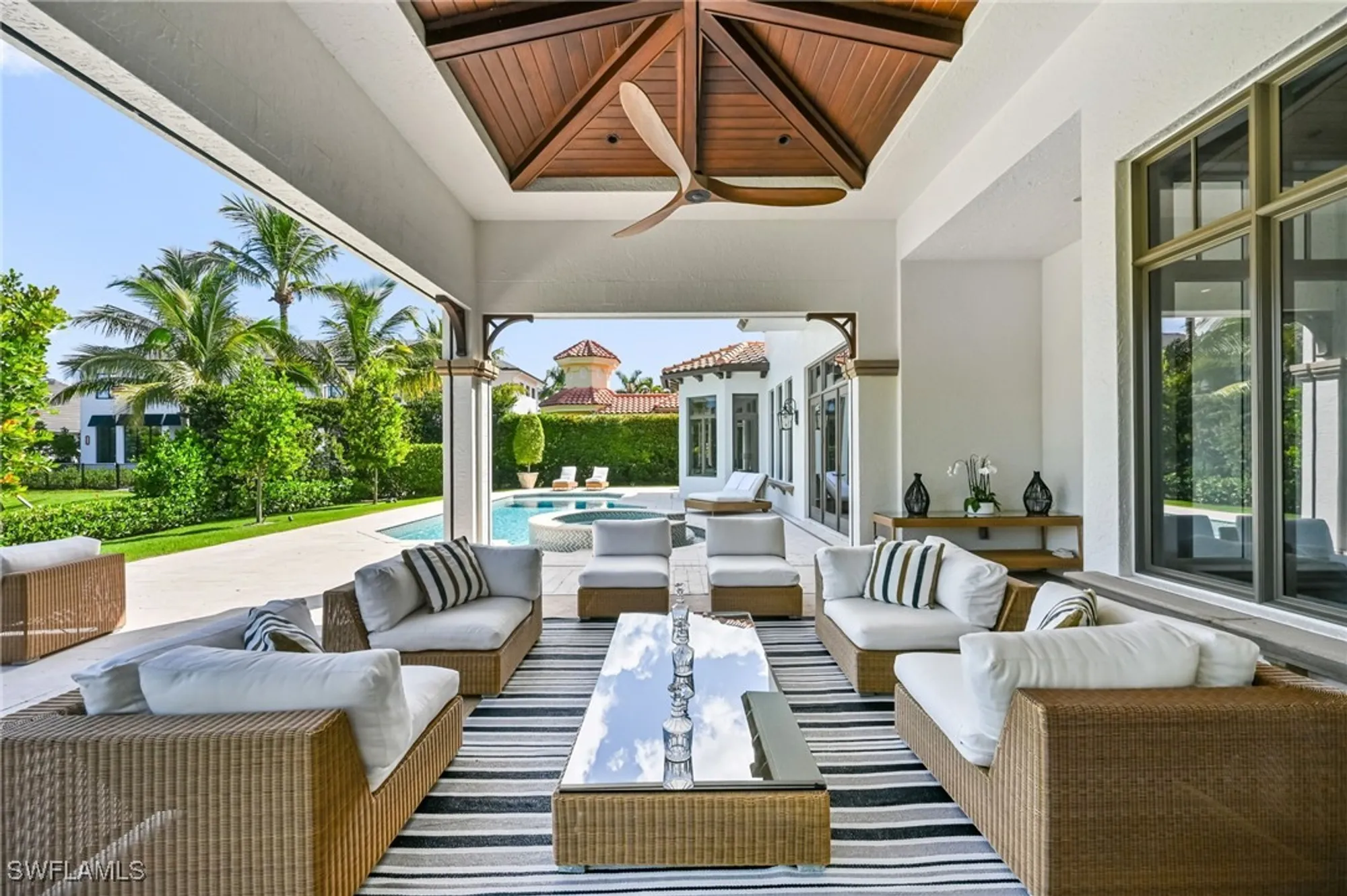 Property Slideshow image 13 of 49 | 333 sedgwick ct, Naples, FL, 34108