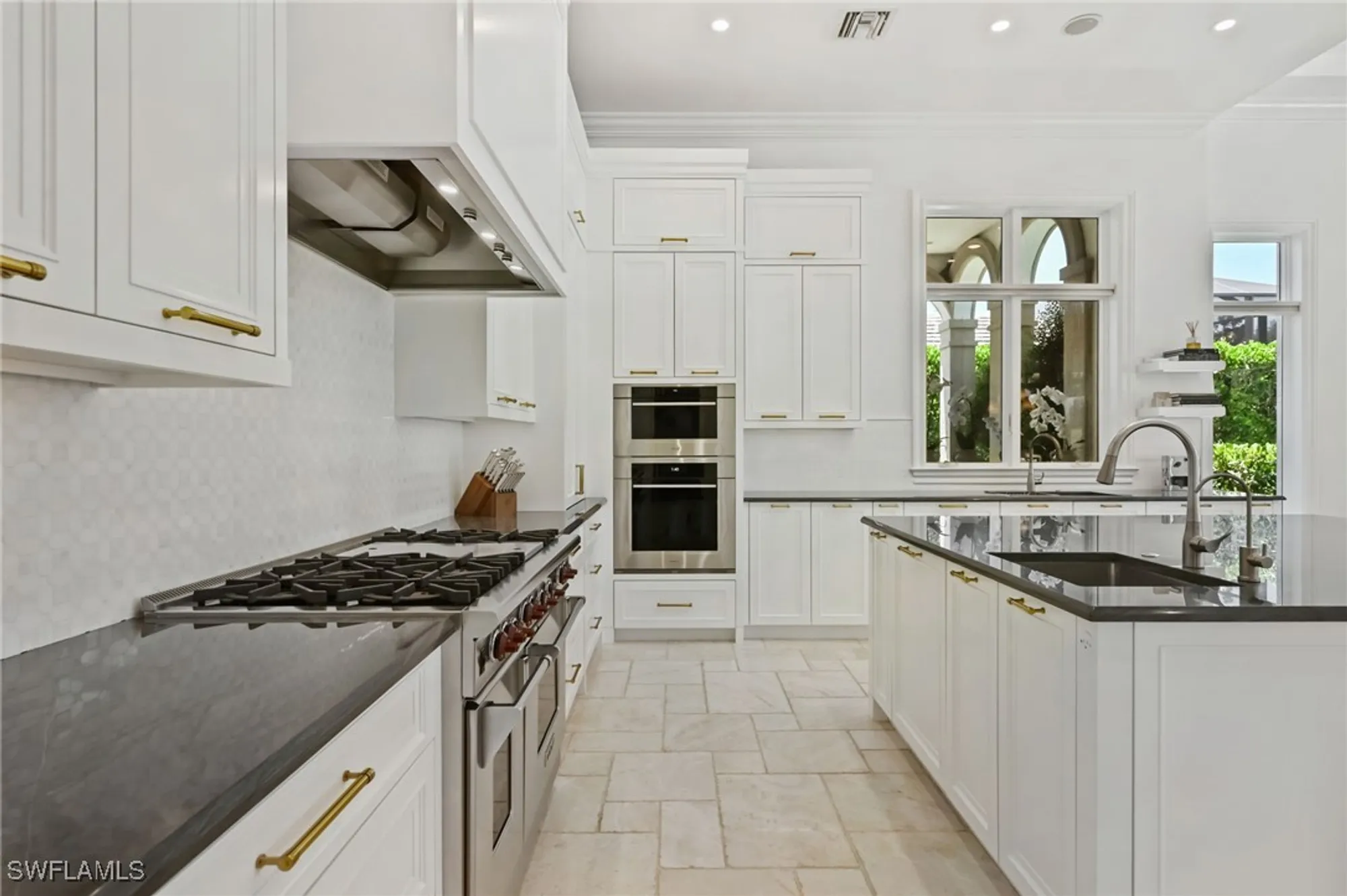 Property Slideshow image 27 of 49 | 333 sedgwick ct, Naples, FL, 34108