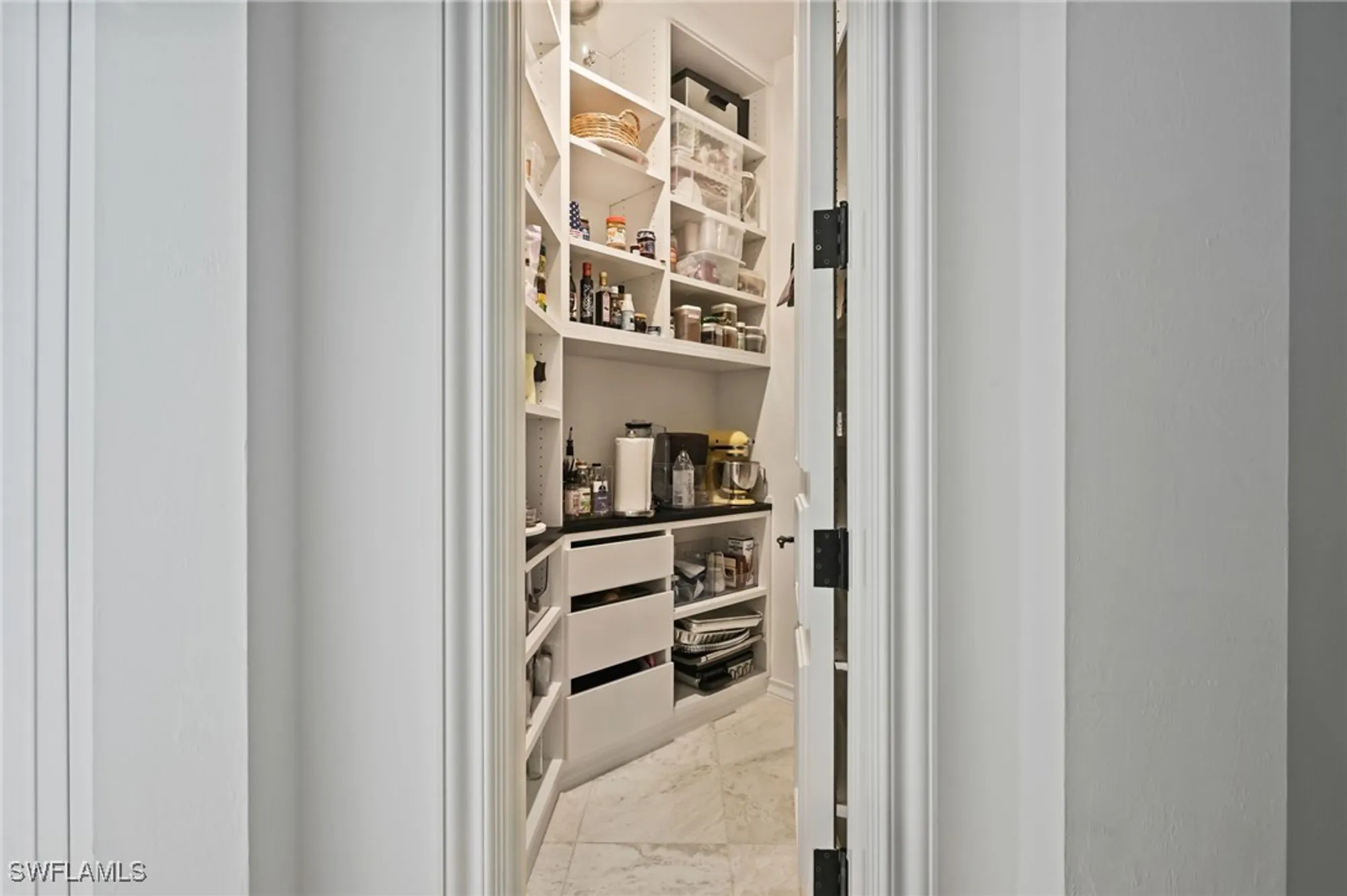 Property Slideshow image 23 of 49 | 333 sedgwick ct, Naples, FL, 34108