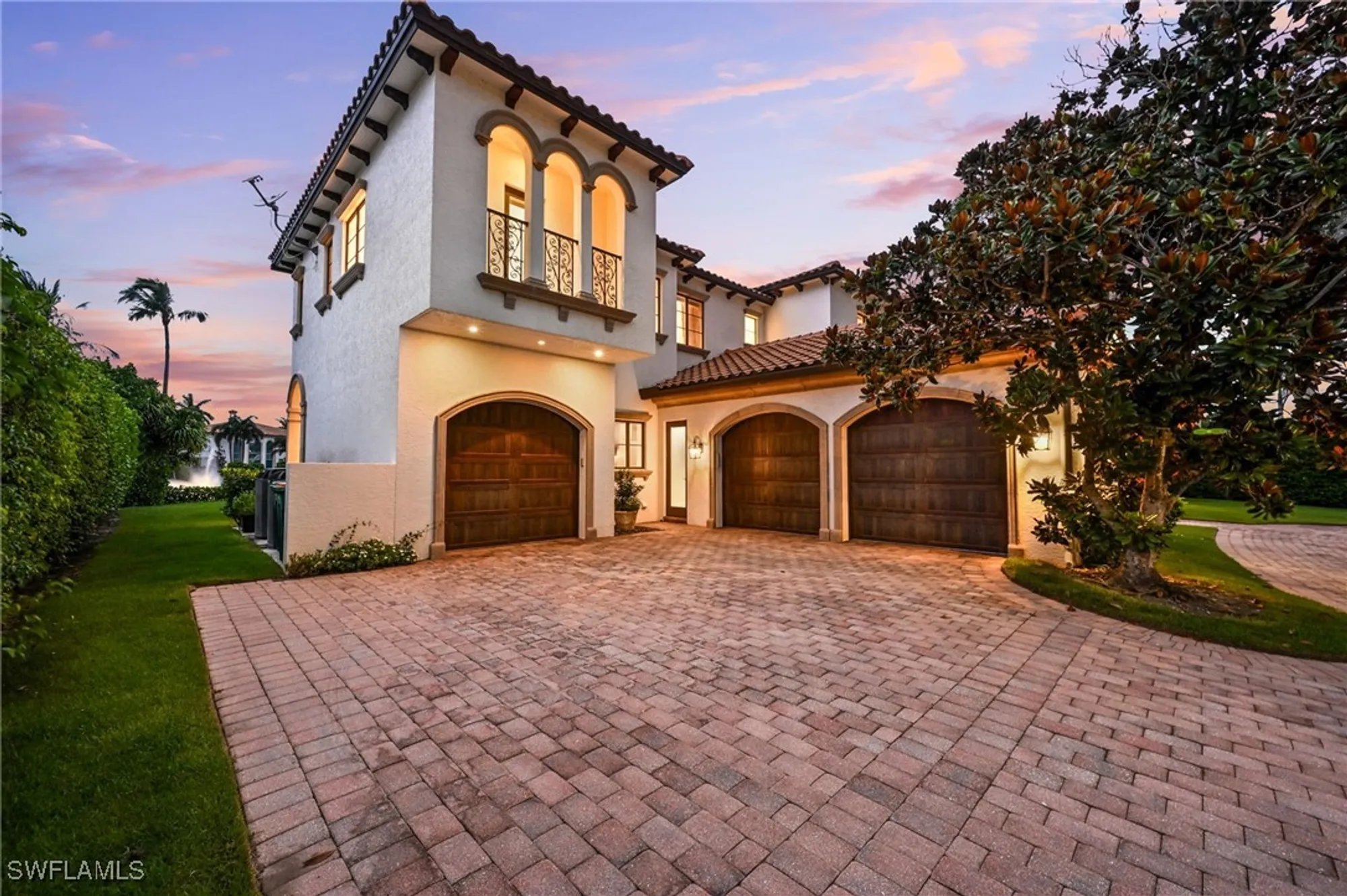 Property Slideshow image 4 of 49 | 333 sedgwick ct, Naples, FL, 34108