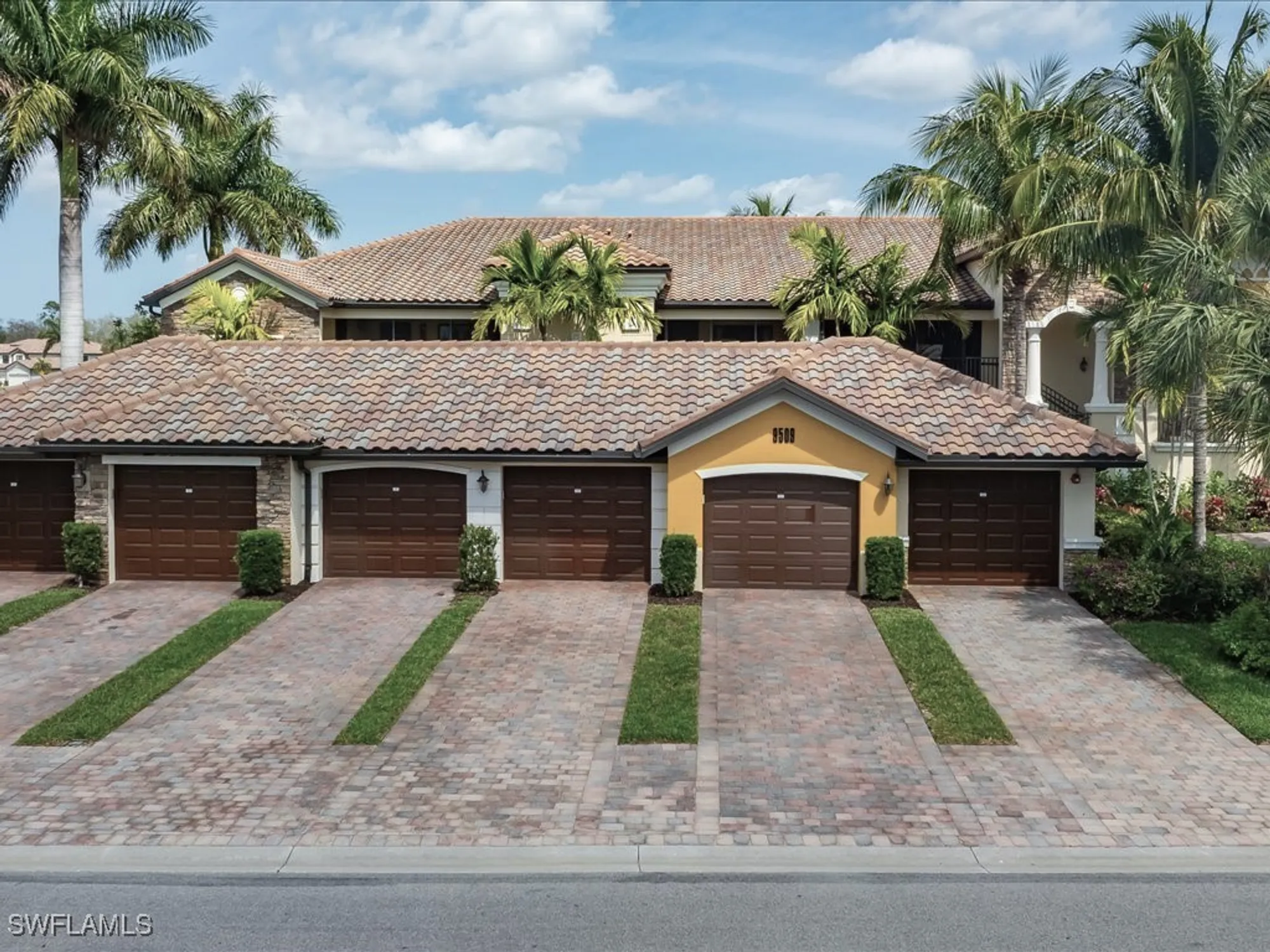Property Slideshow image 25 of 35 | 9509 avellino way 1823, Naples, FL, 34113